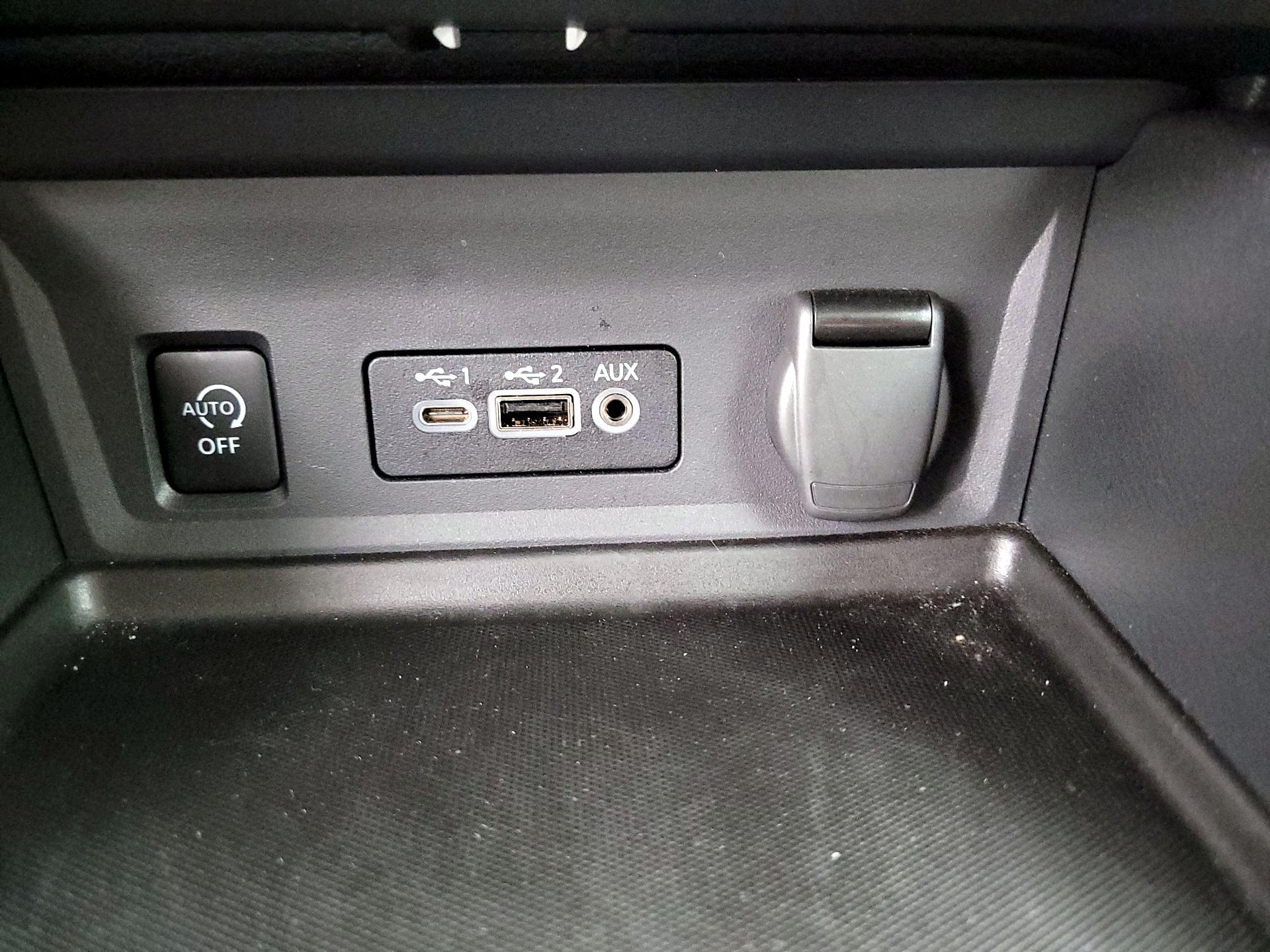 Thumbnail: 2025 Nissan Sentra - 18