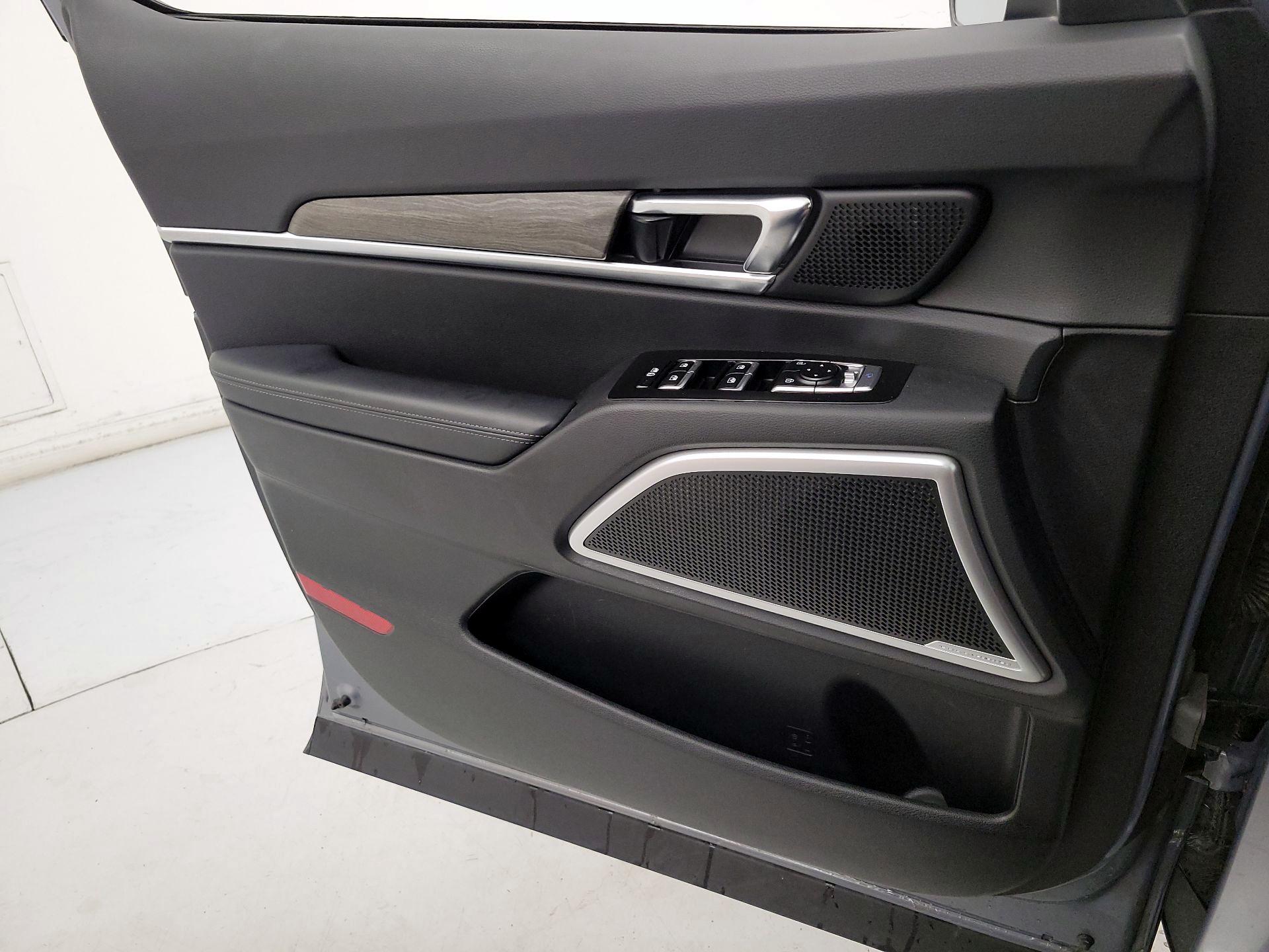 Thumbnail: 2021 Kia Telluride - 12
