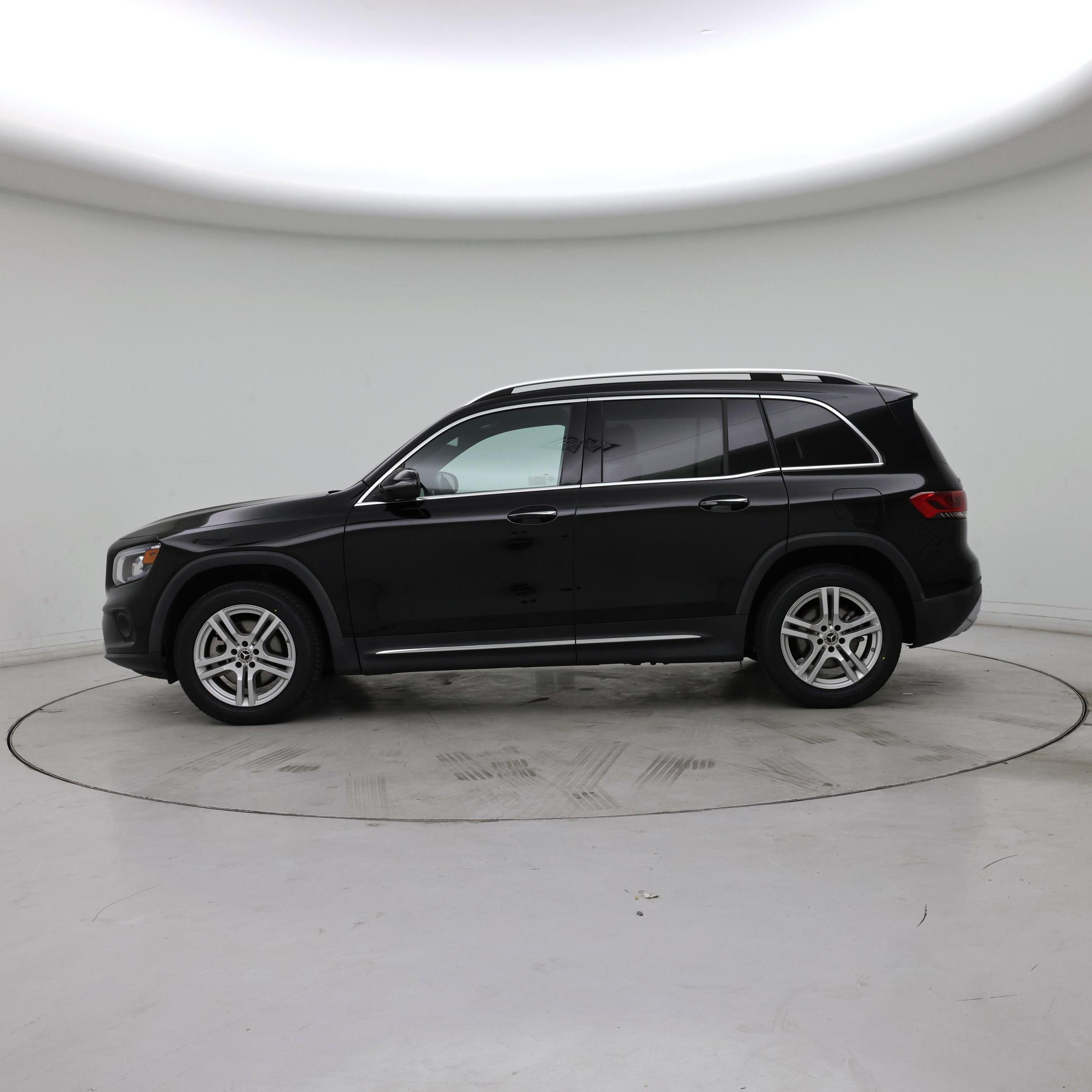 Thumbnail: 2022 Mercedes-Benz GLB - 3