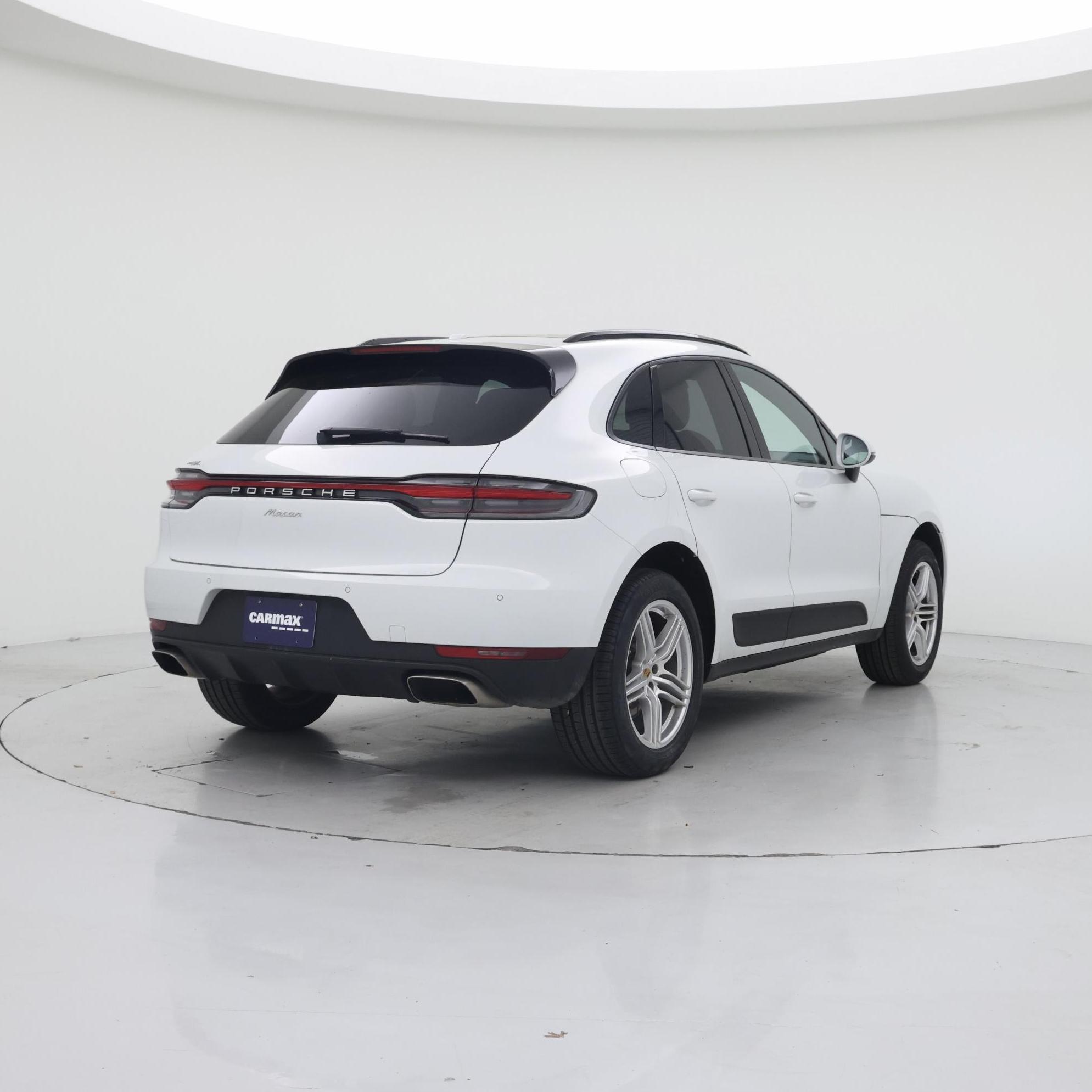 Thumbnail: 2021 Porsche Macan - 8