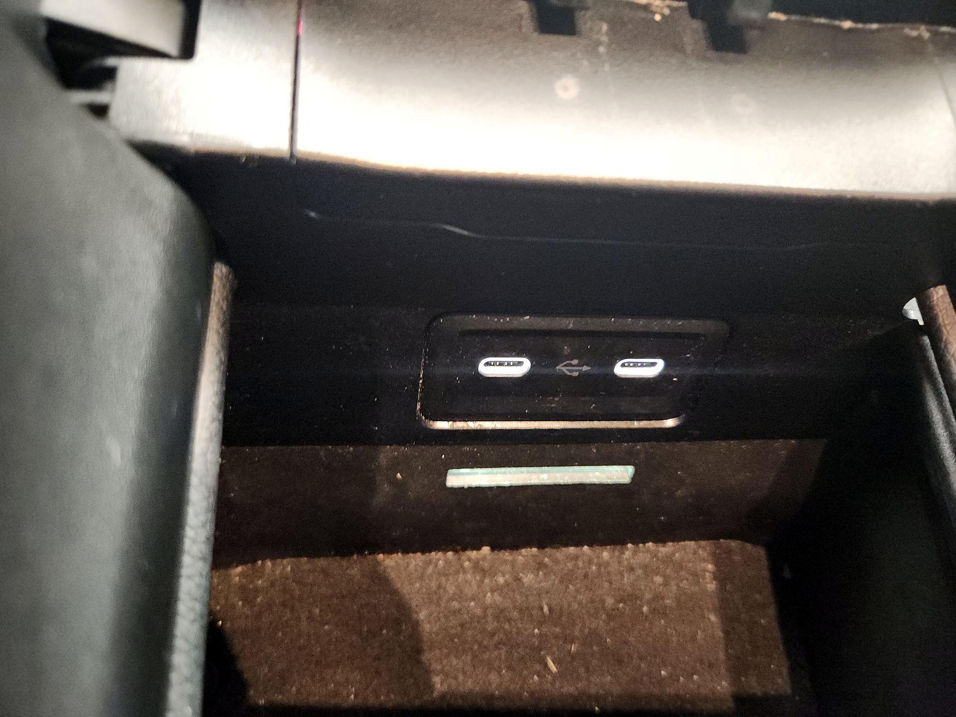 Thumbnail: 2022 Mercedes-Benz C-Class - 18