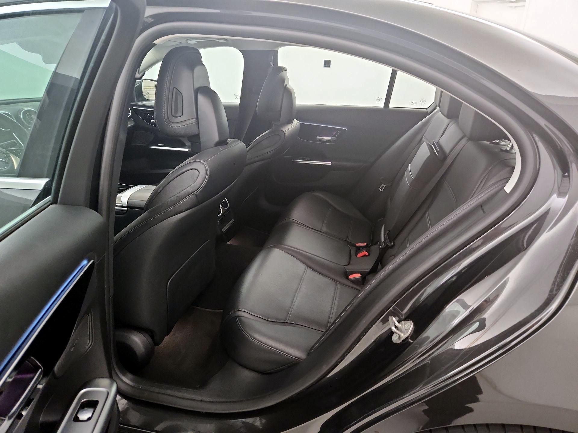 Thumbnail: 2022 Mercedes-Benz C-Class - 20