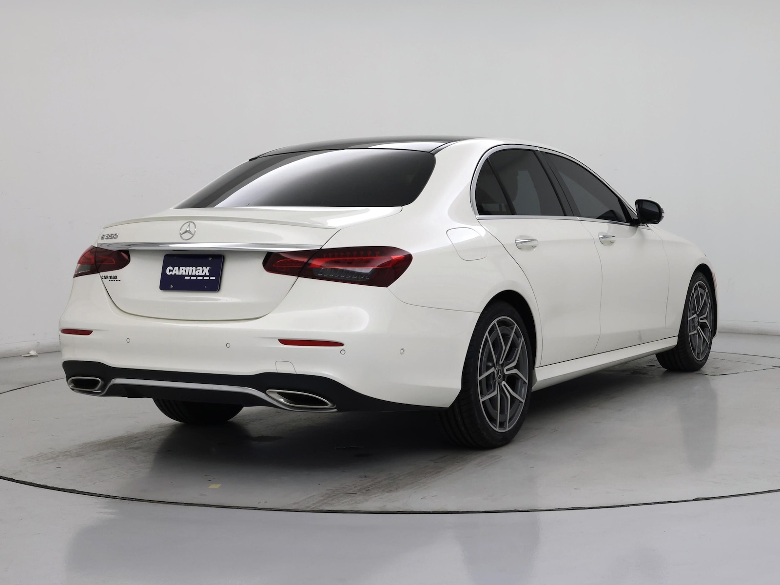 2023 Mercedes-Benz E-Class E350 - Photo 9