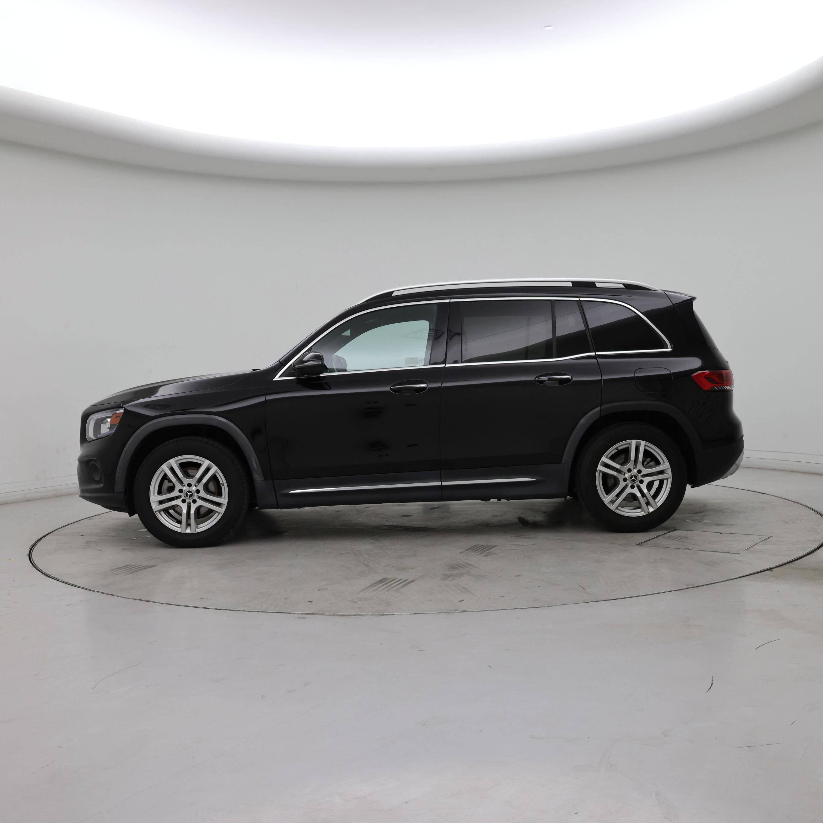 Thumbnail: 2022 Mercedes-Benz GLB - 3