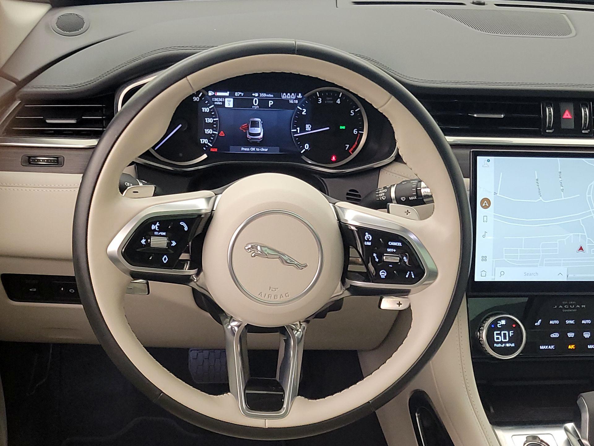 Thumbnail: 2023 Jaguar F-Pace - 10