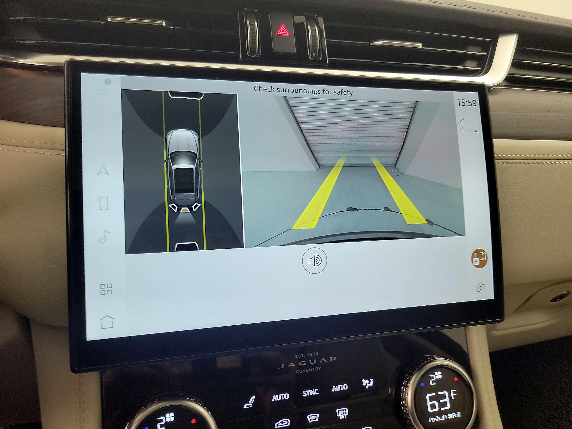 Thumbnail: 2023 Jaguar F-Pace - 15