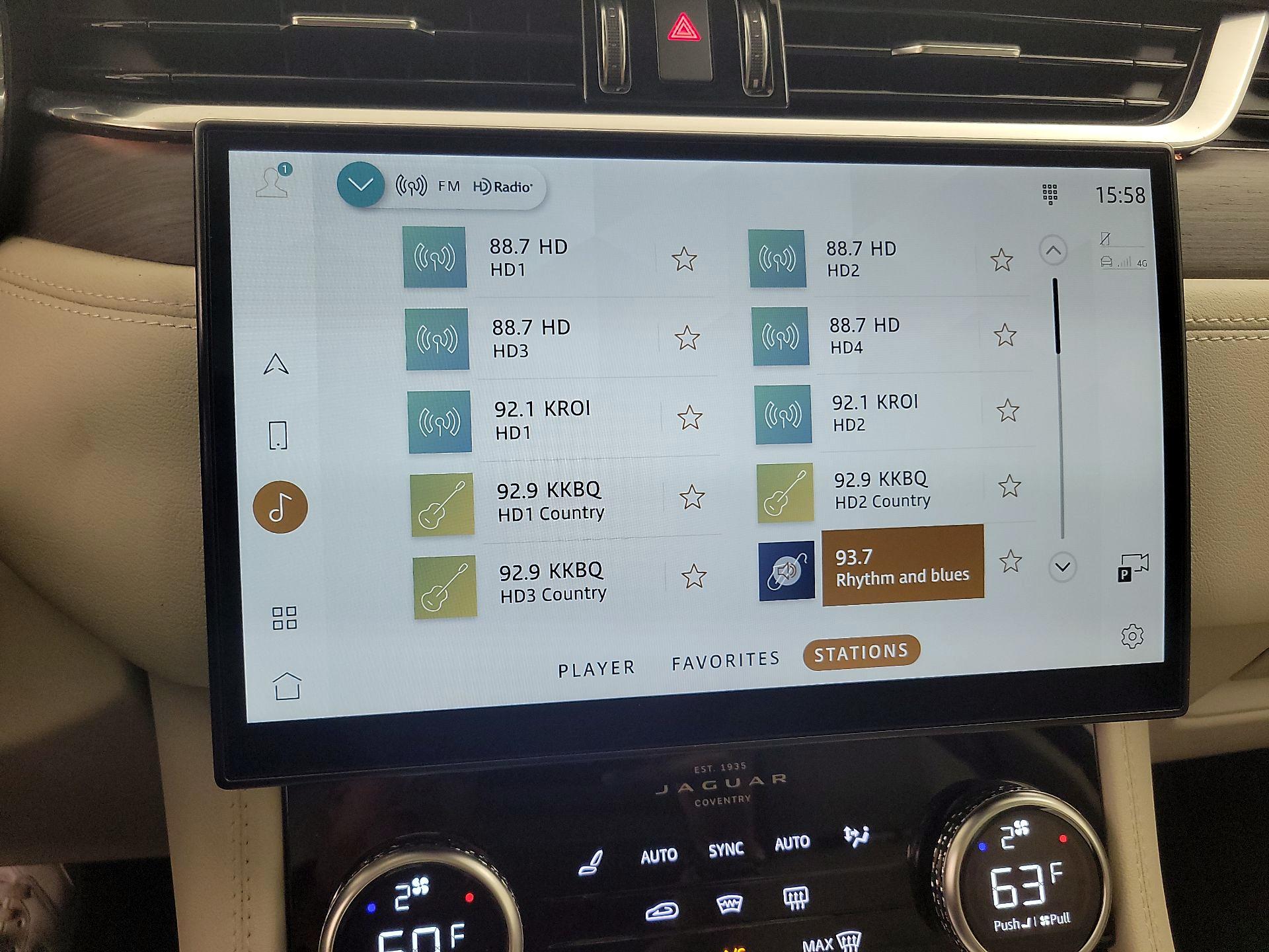 Thumbnail: 2023 Jaguar F-Pace - 16