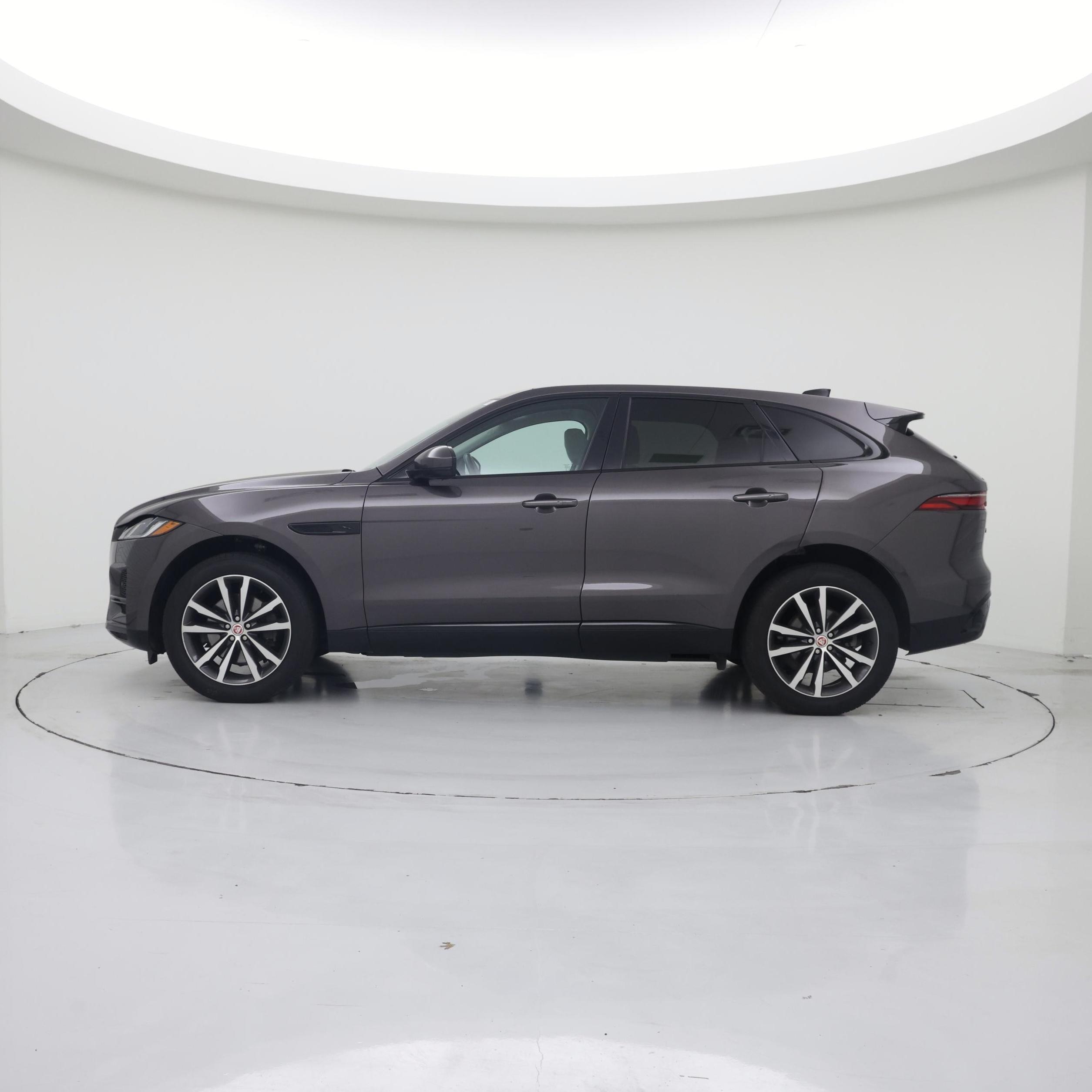 Thumbnail: 2023 Jaguar F-Pace - 3