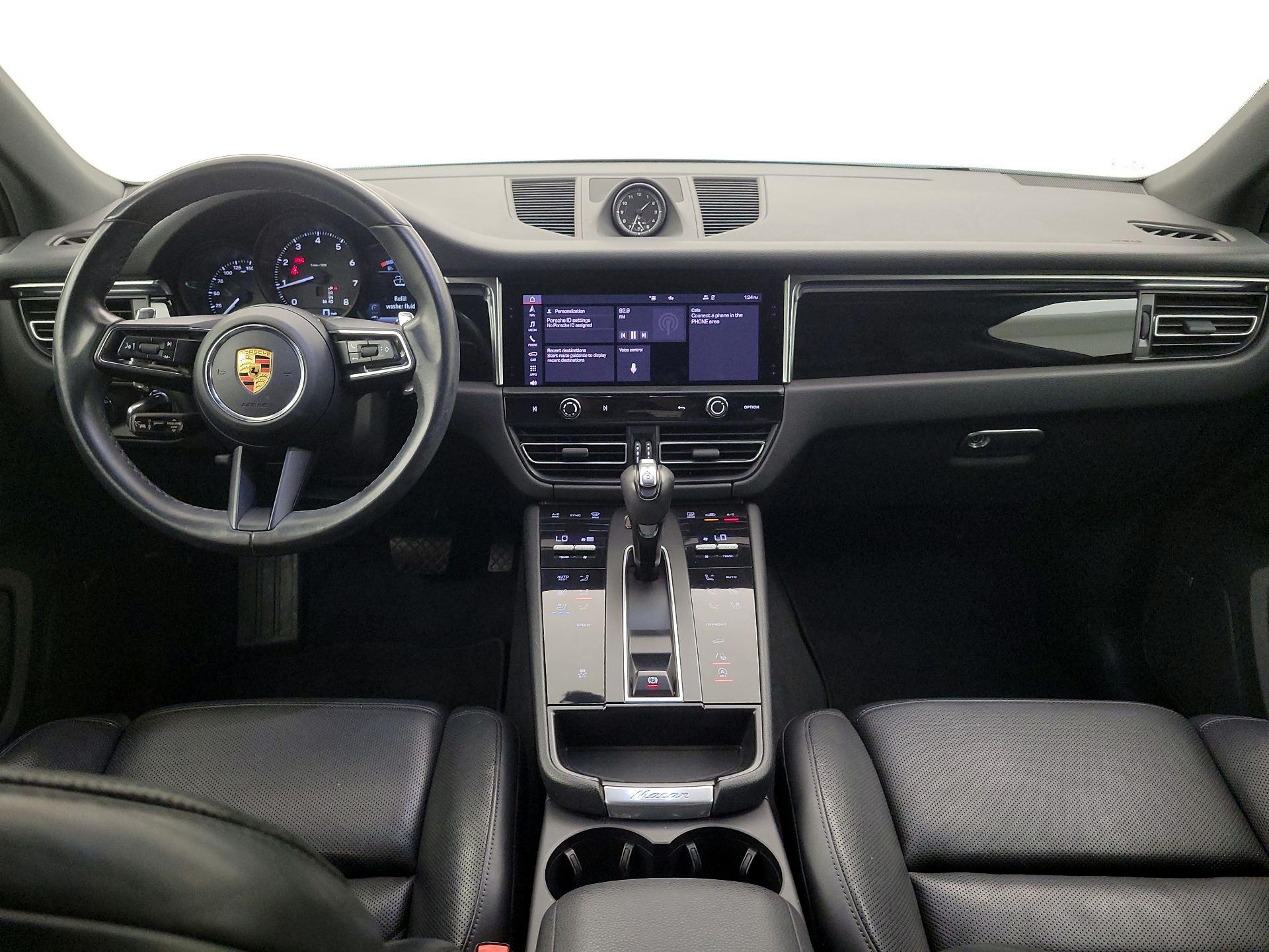 Thumbnail: 2023 Porsche Macan - 9