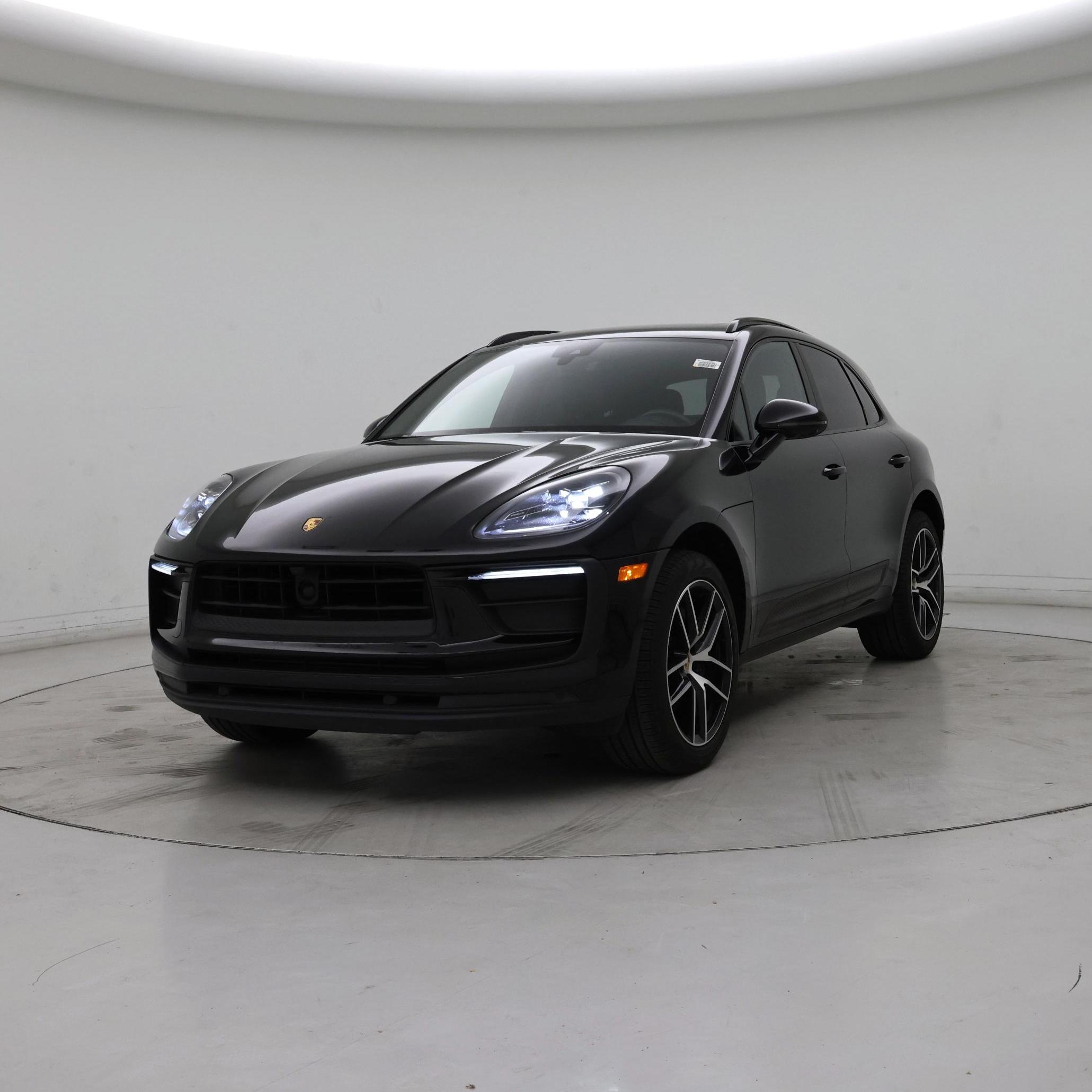 Thumbnail: 2023 Porsche Macan - 4