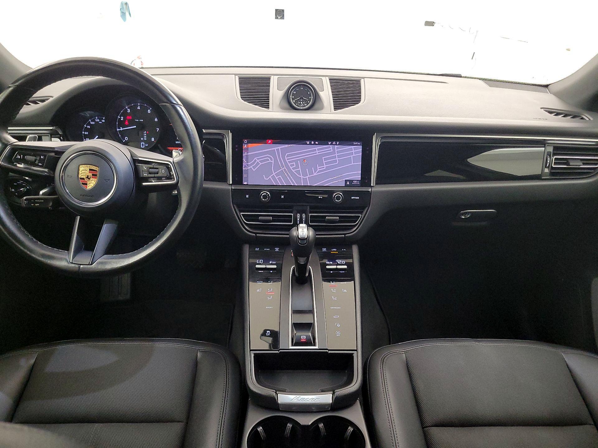 Thumbnail: 2022 Porsche Macan - 9