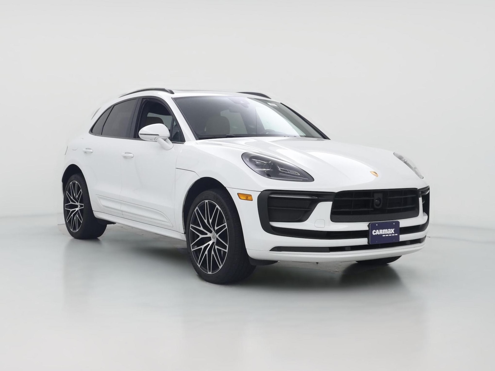 2023 Porsche Macan T