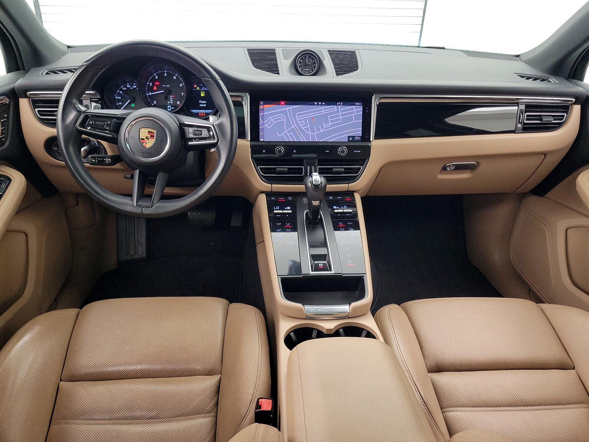 Thumbnail: 2023 Porsche Macan - 9