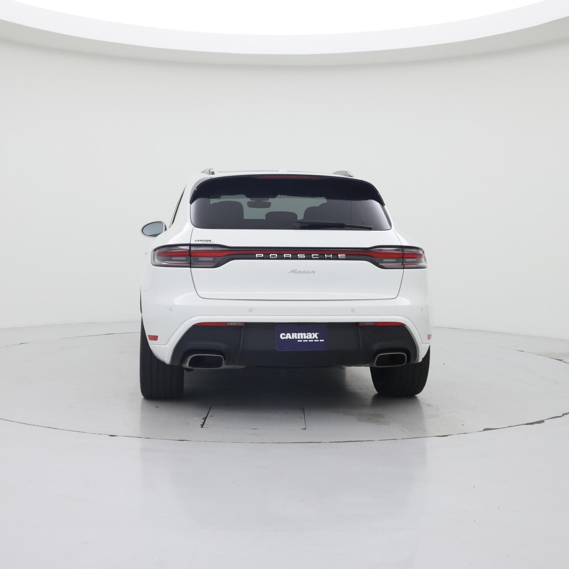 Thumbnail: 2023 Porsche Macan - 6