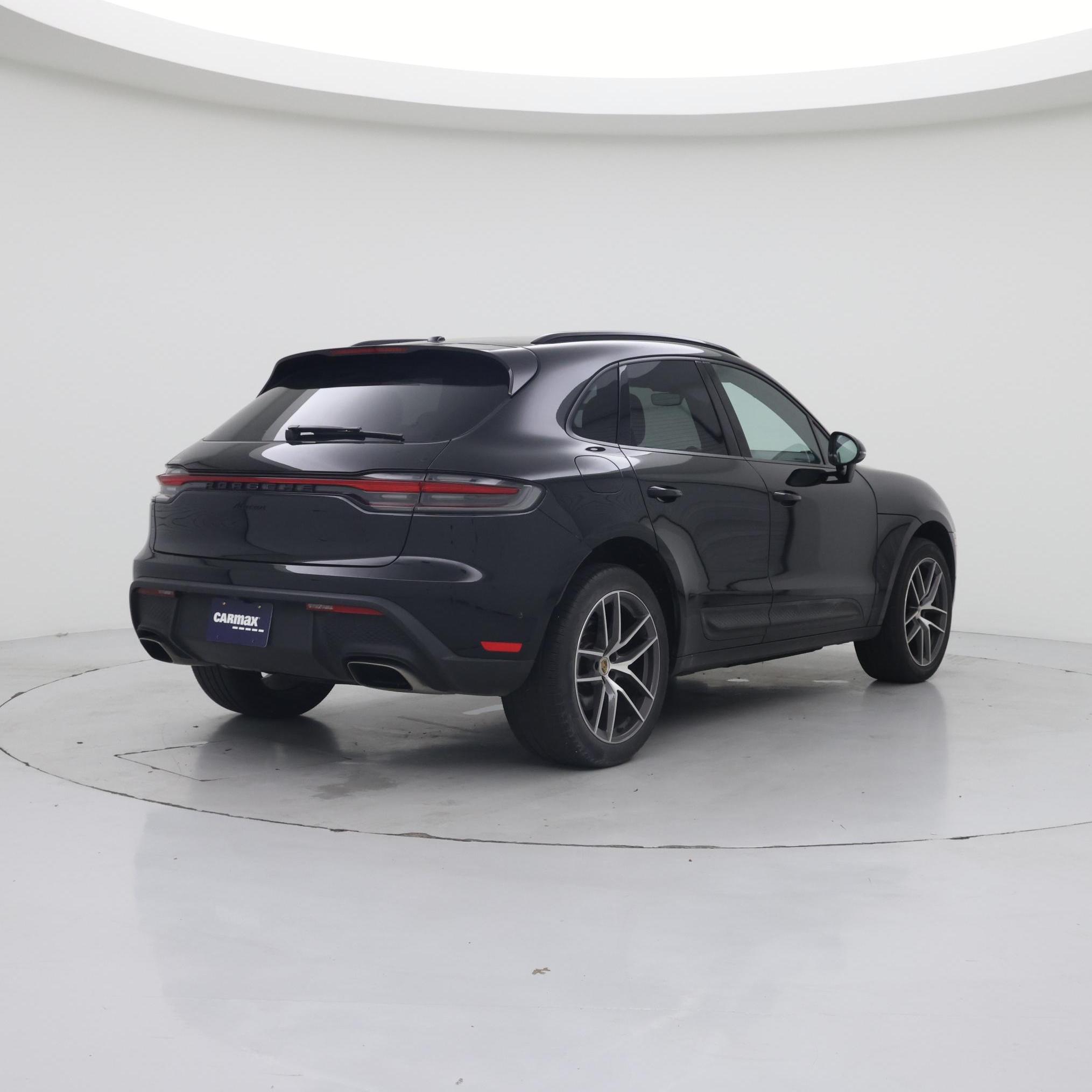 Thumbnail: 2022 Porsche Macan - 8