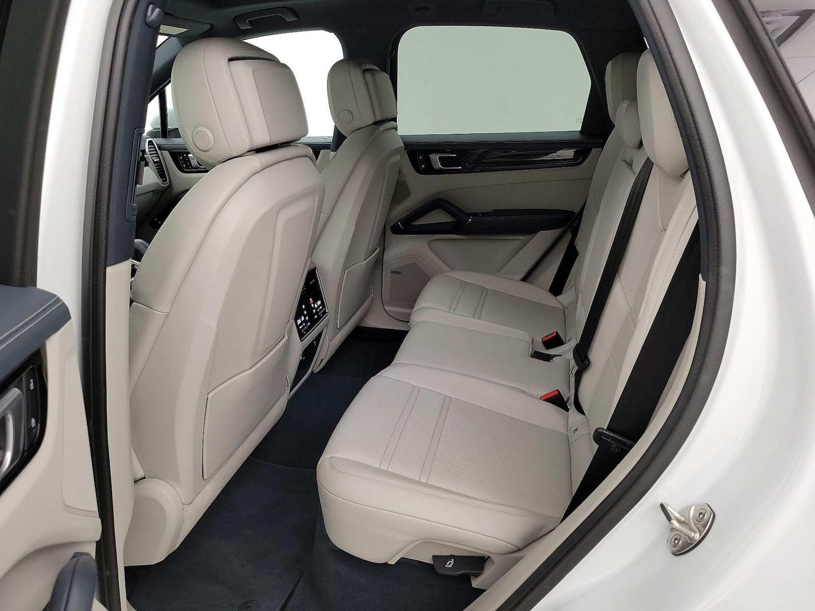 Rear Air Conditioning