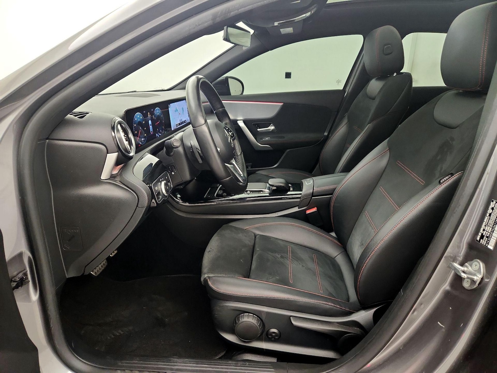 2022 Mercedes-Benz A-Class A220 - Photo 12