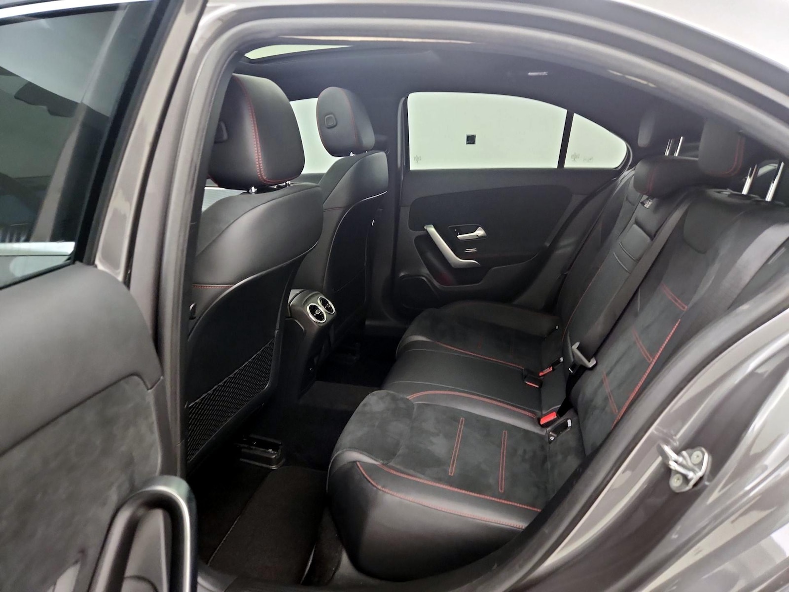 2022 Mercedes-Benz A-Class A220 - Photo 22