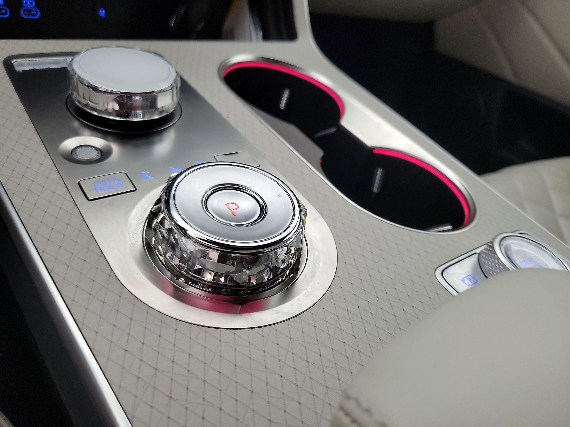 Thumbnail: 2025 Genesis GV80 - 18