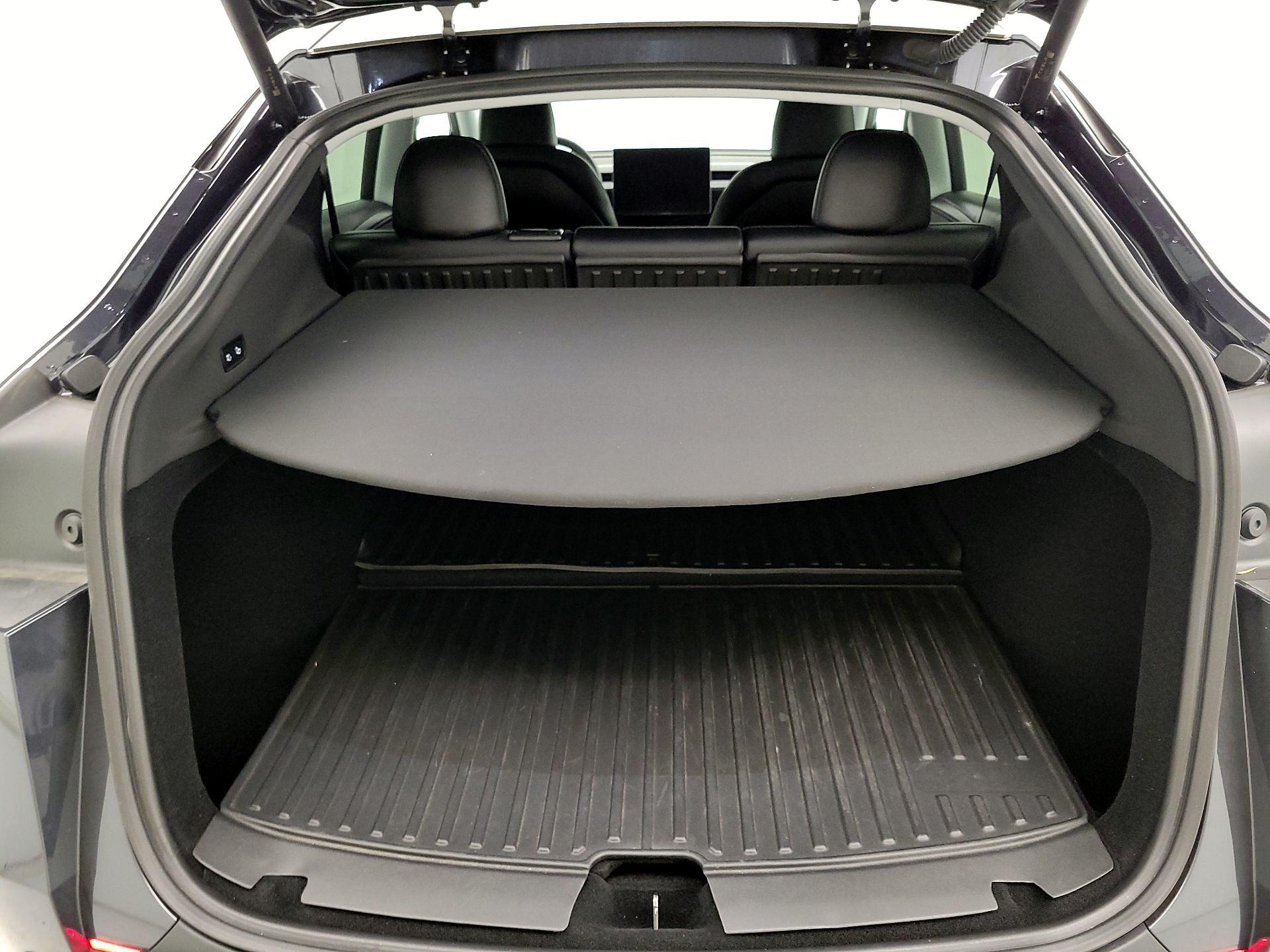 Thumbnail: 2026 Tesla Model Y - 19