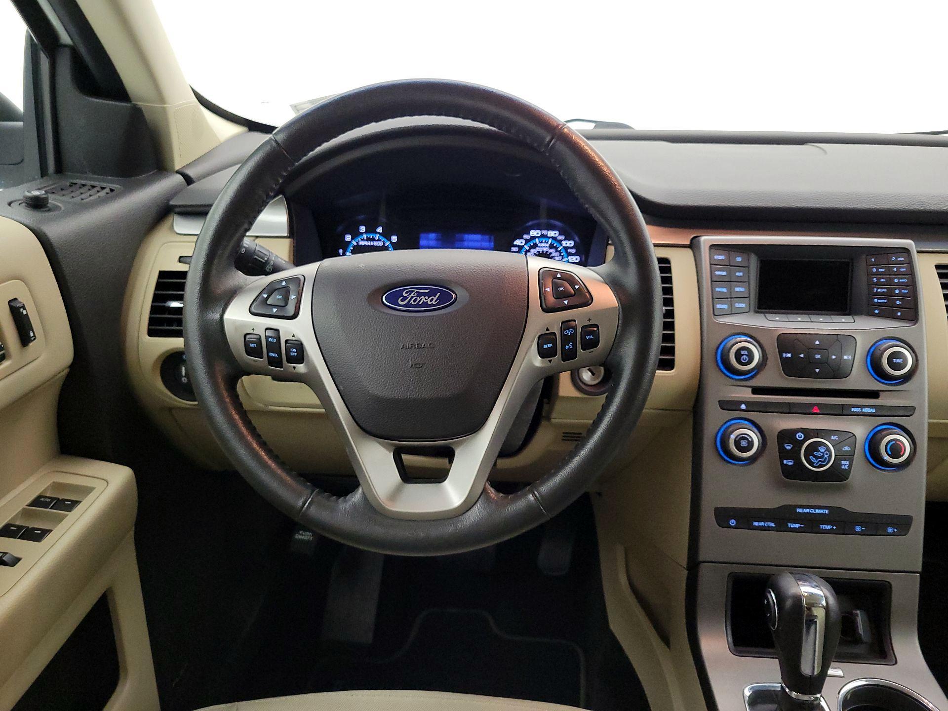 Thumbnail: 2016 Ford Flex - 10