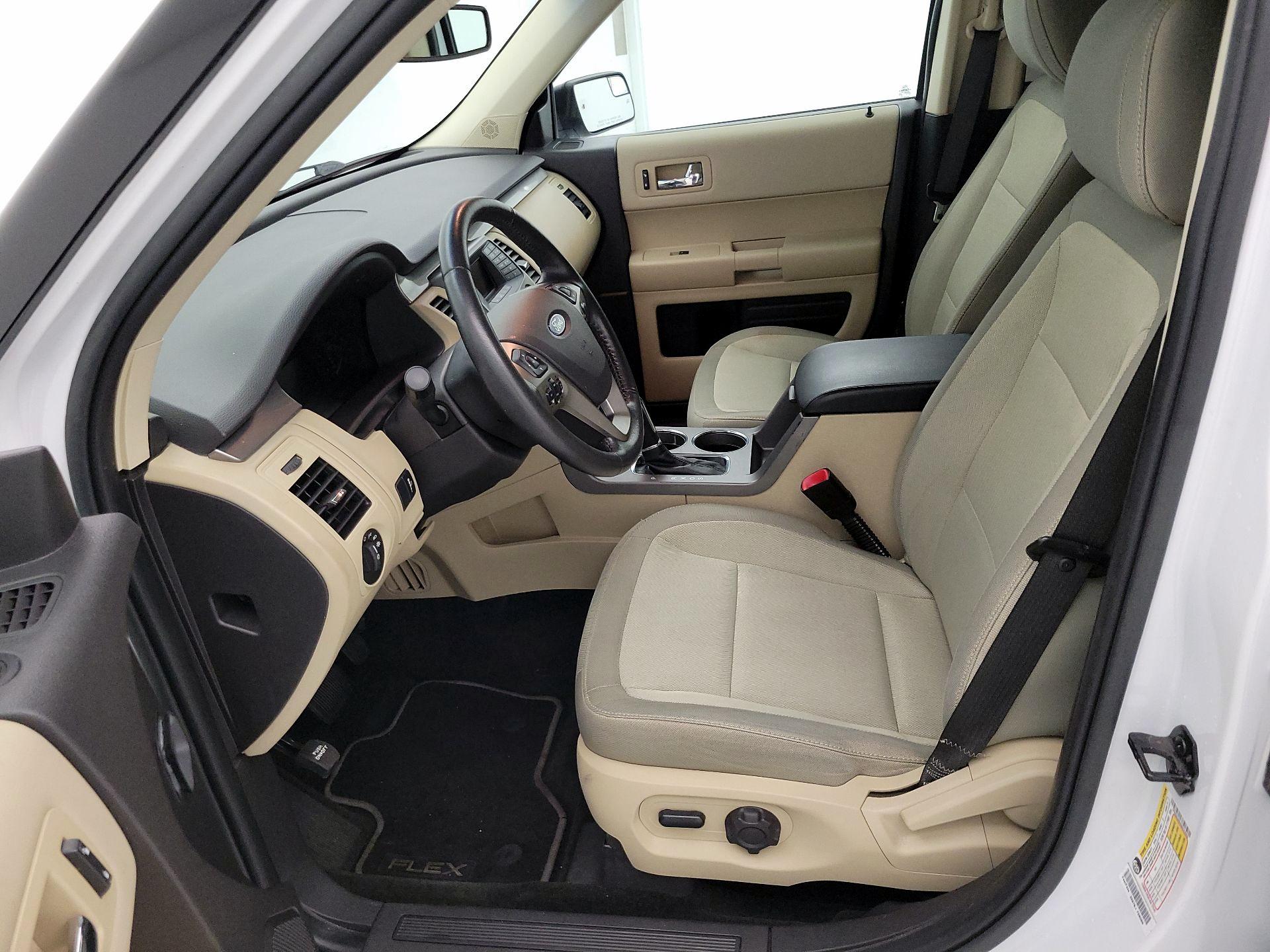 Thumbnail: 2016 Ford Flex - 11