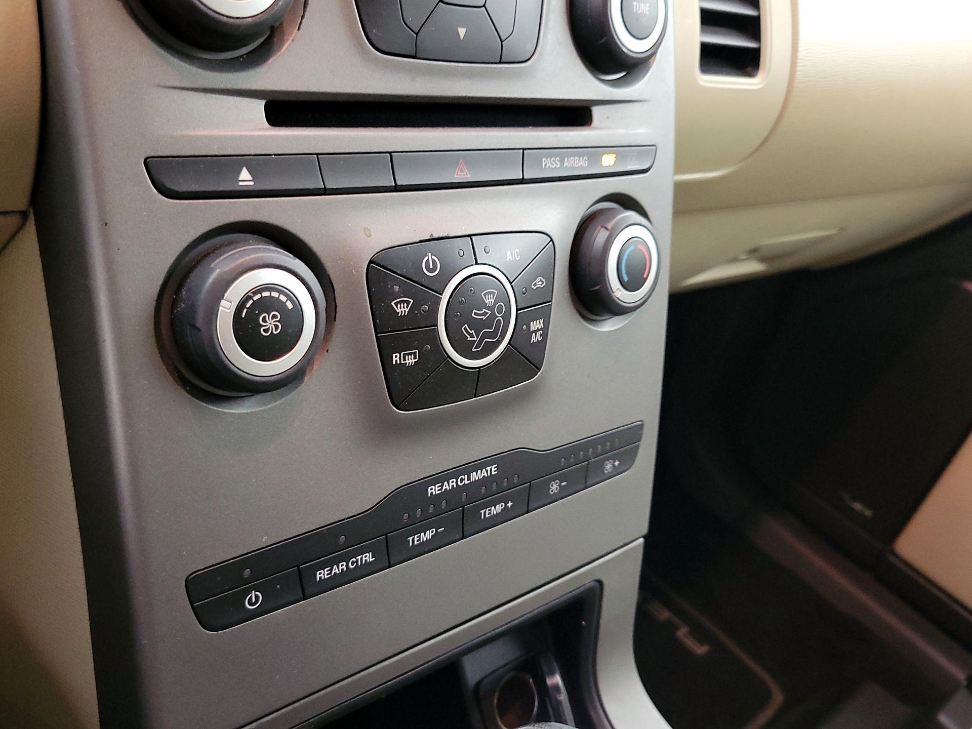 Thumbnail: 2016 Ford Flex - 16