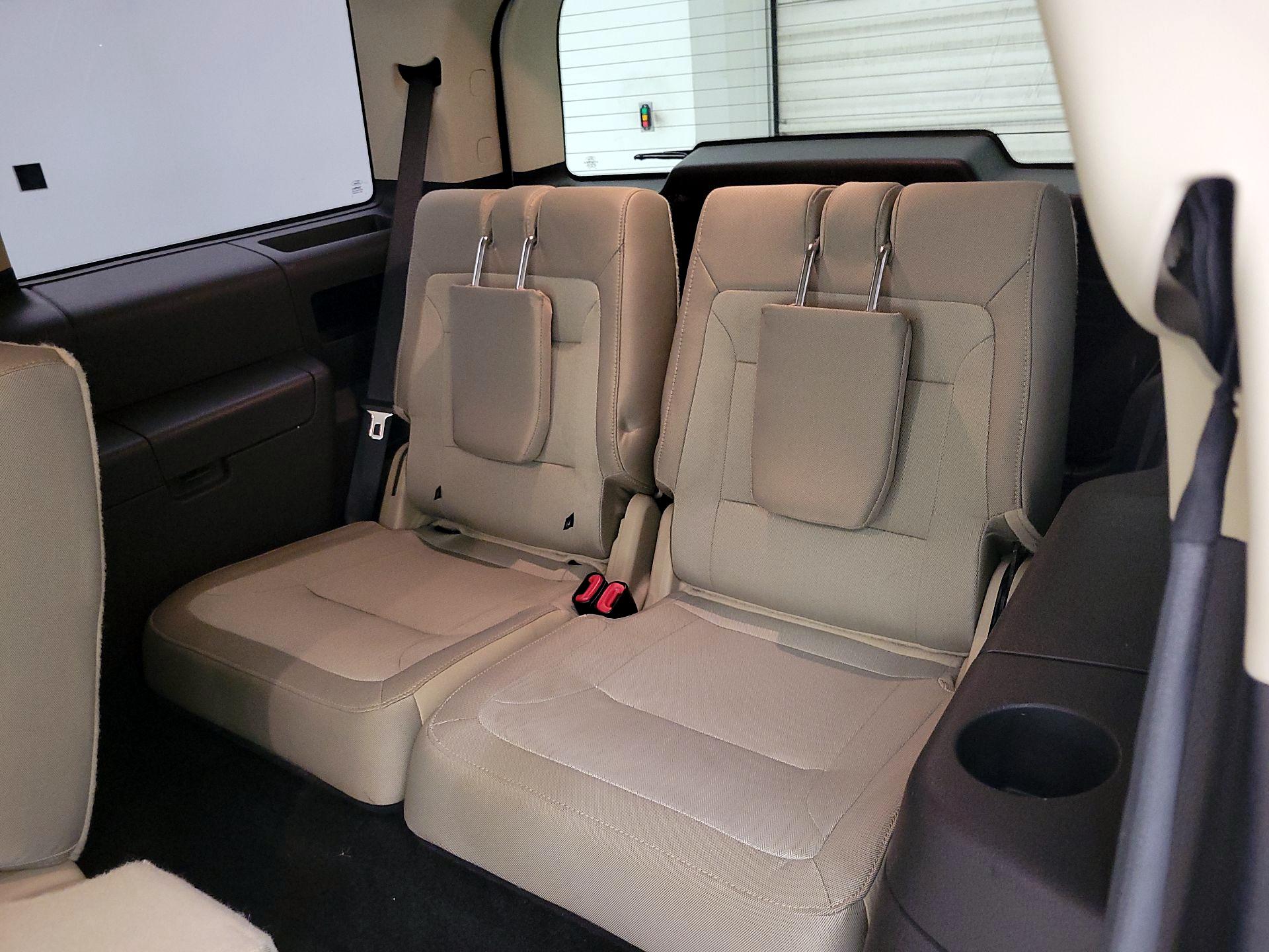 Thumbnail: 2016 Ford Flex - 19