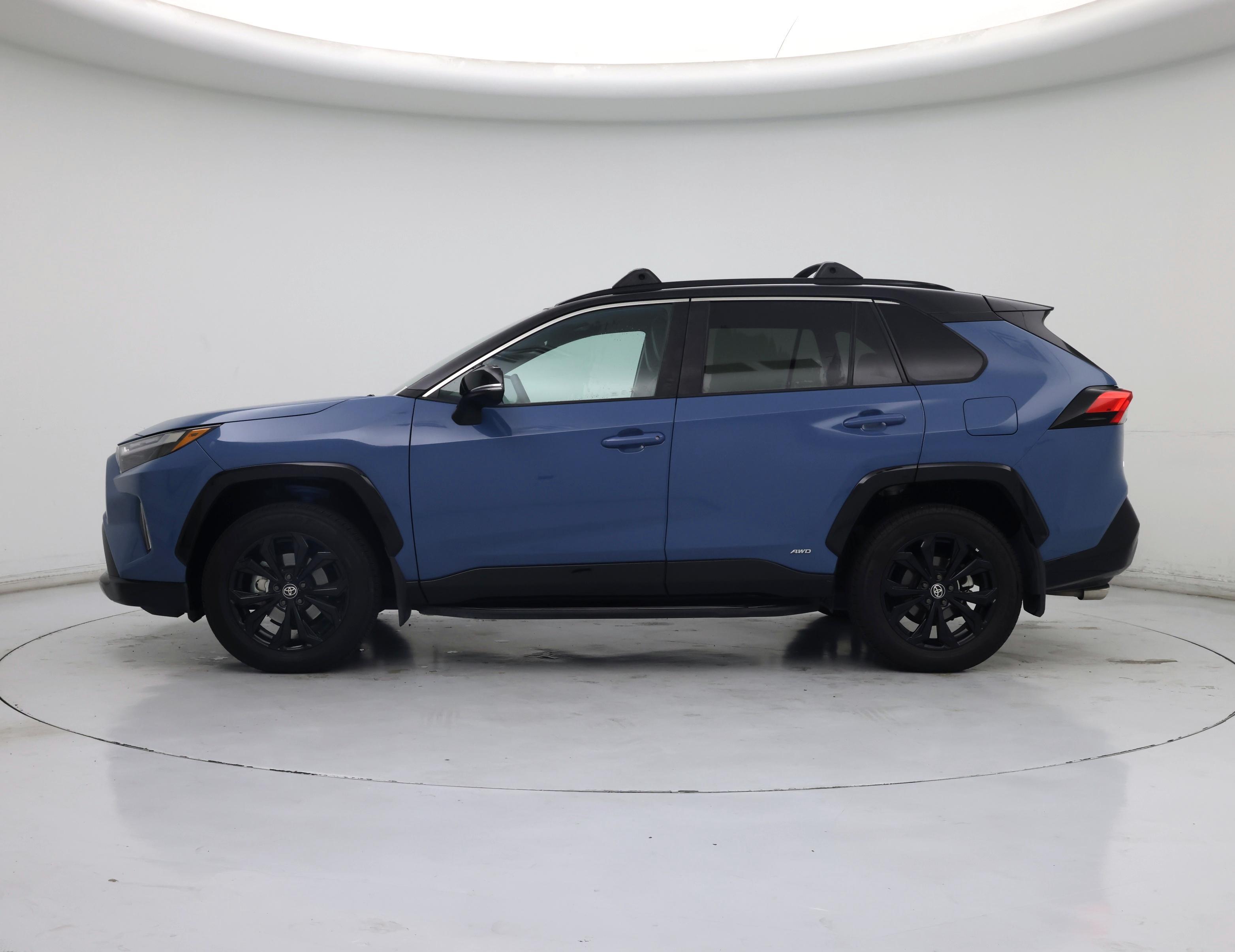 Thumbnail: 2023 Toyota RAV4 - 3
