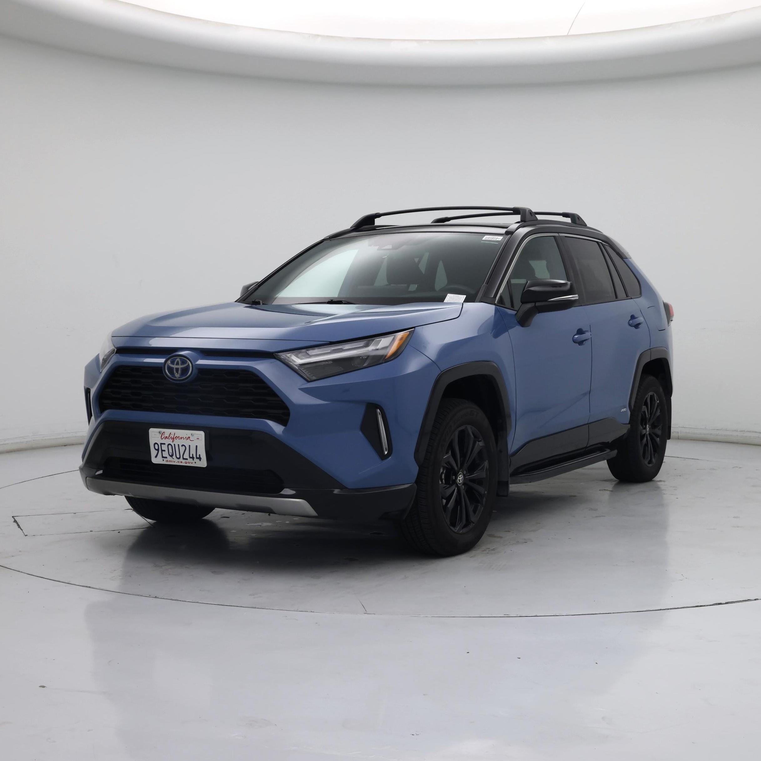 Thumbnail: 2023 Toyota RAV4 - 4