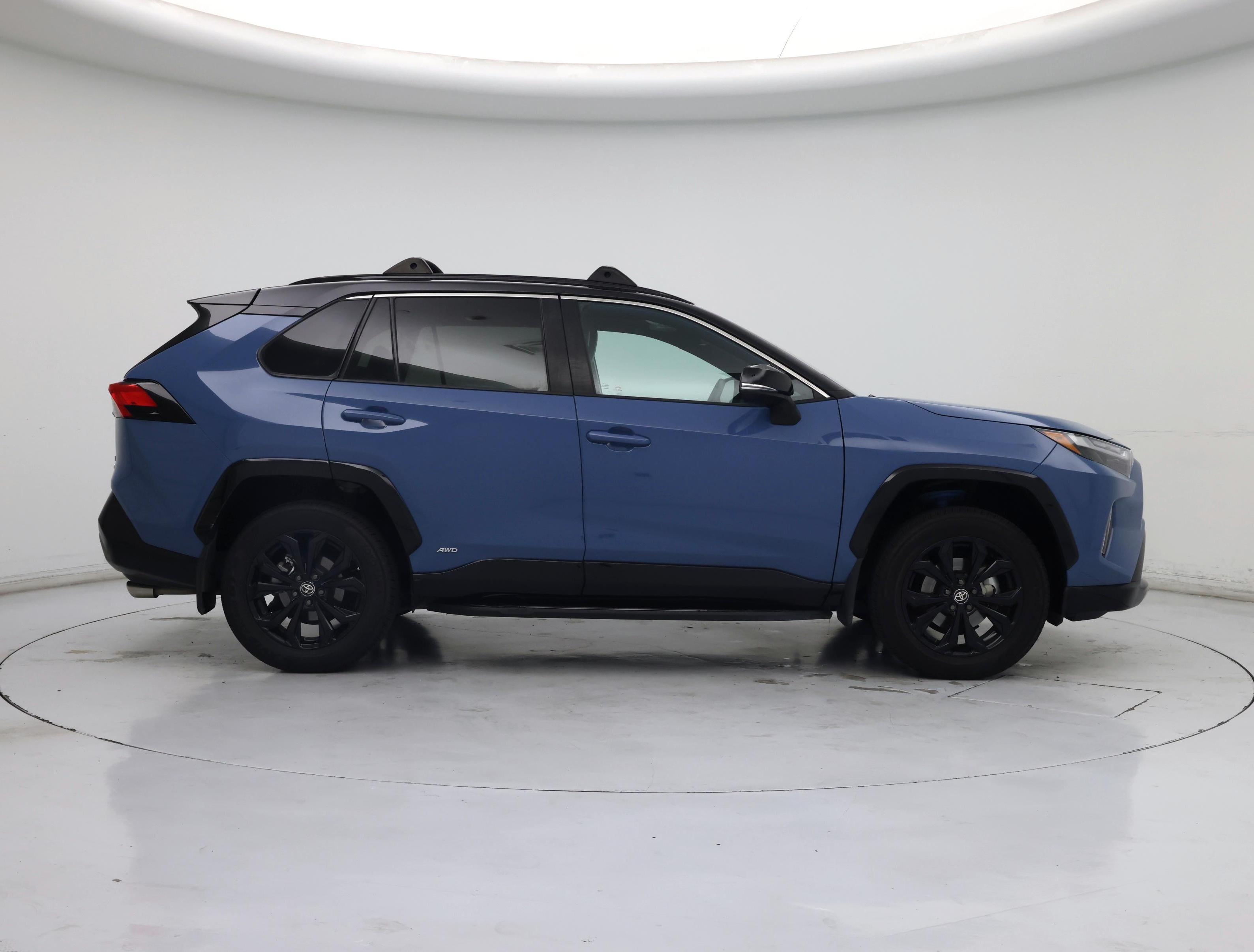 Thumbnail: 2023 Toyota RAV4 - 7
