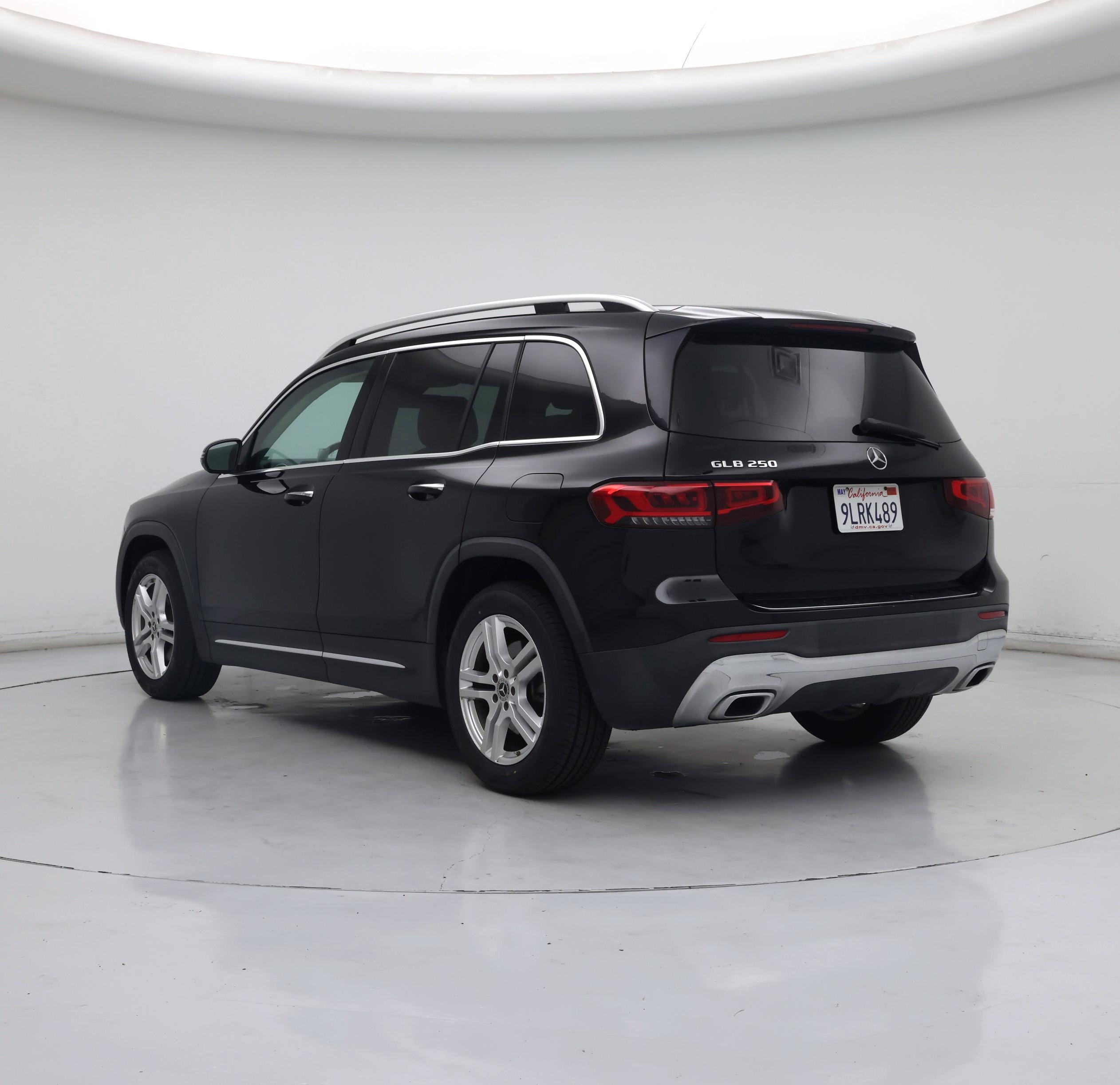 Thumbnail: 2020 Mercedes-Benz GLB - 2