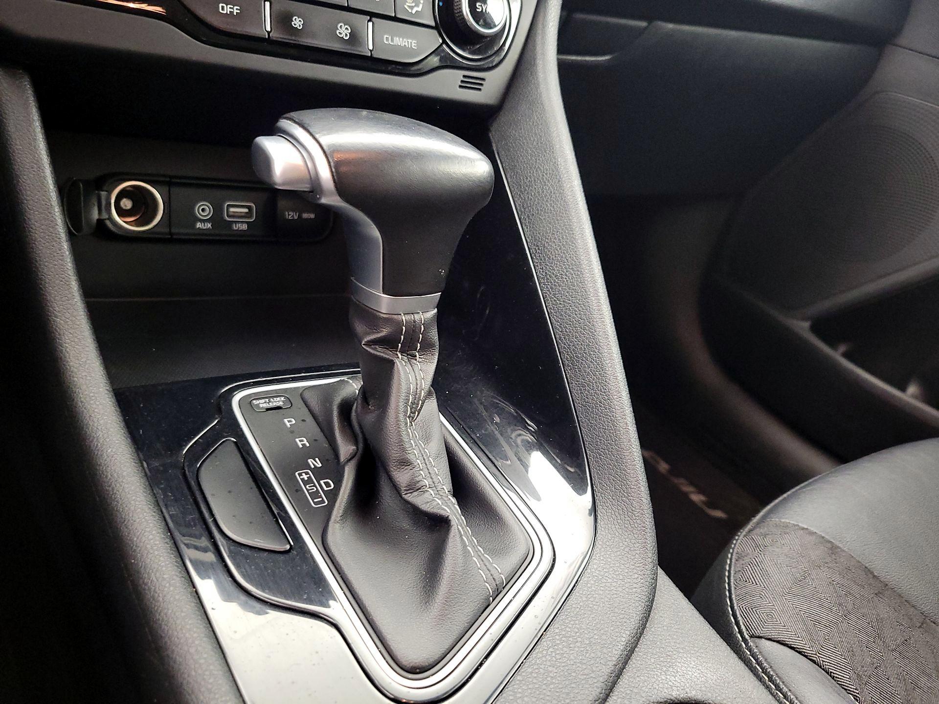 Thumbnail: 2018 Kia Niro - 17