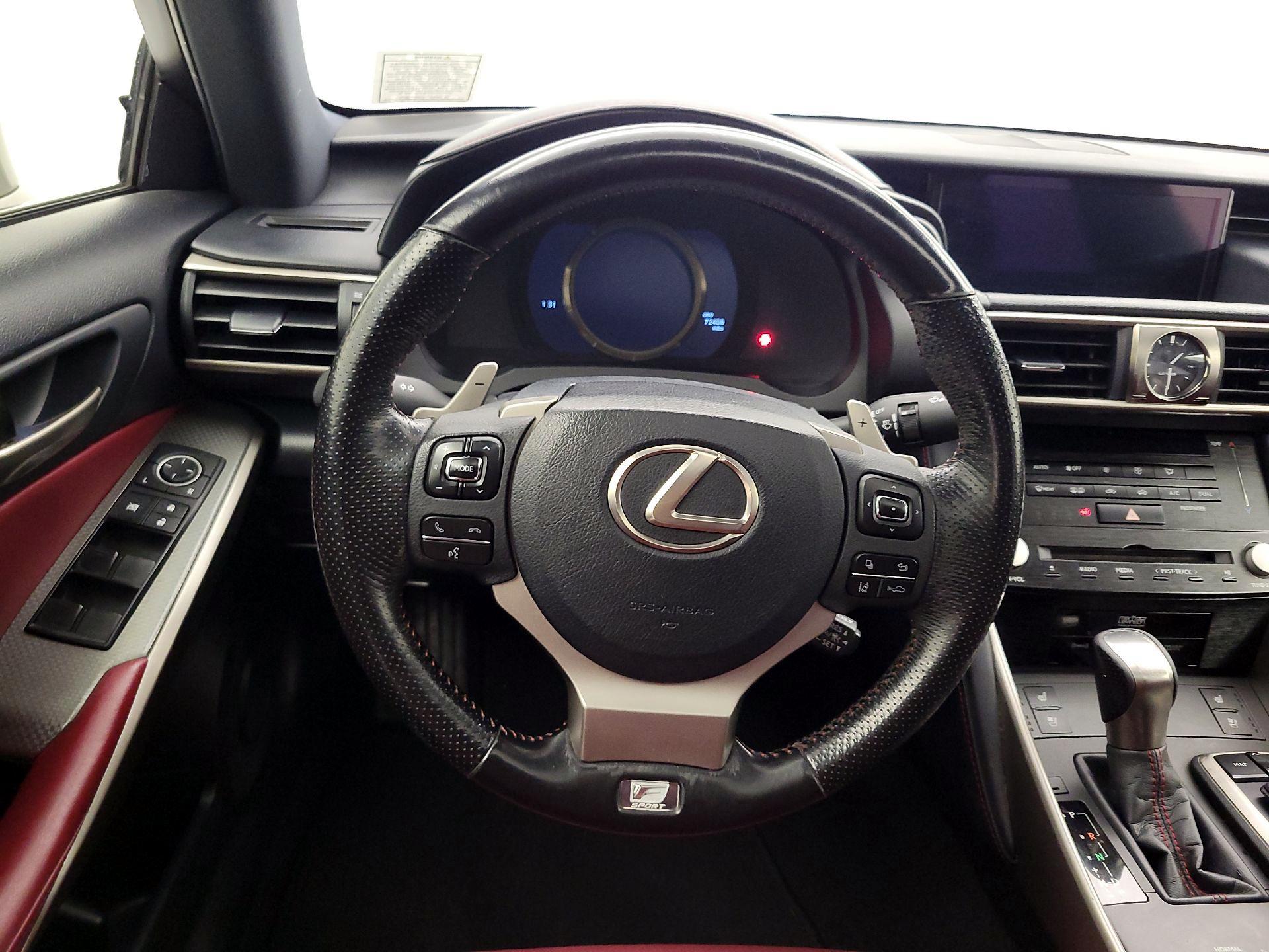 Thumbnail: 2017 Lexus IS - 10