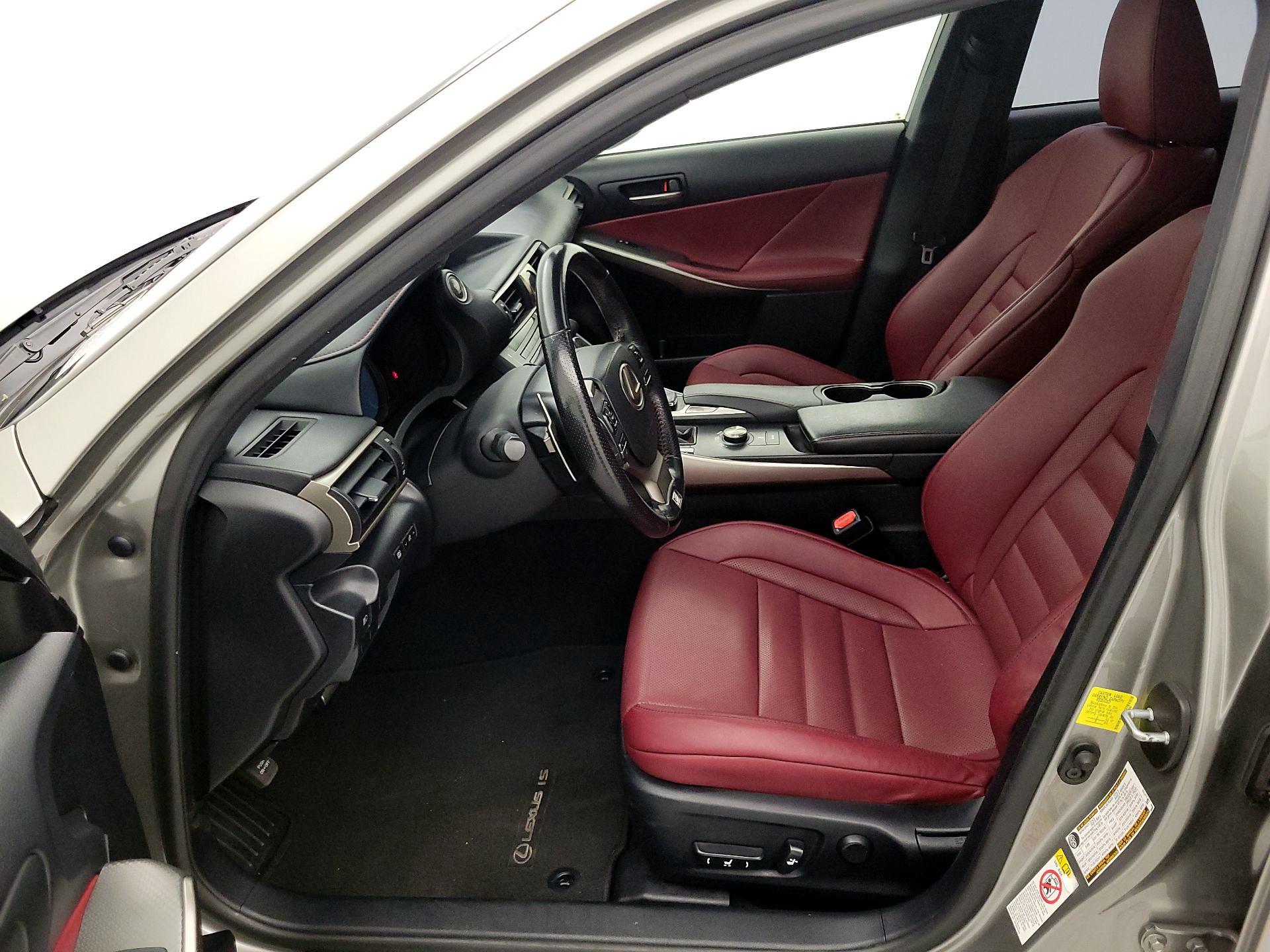 Thumbnail: 2017 Lexus IS - 11