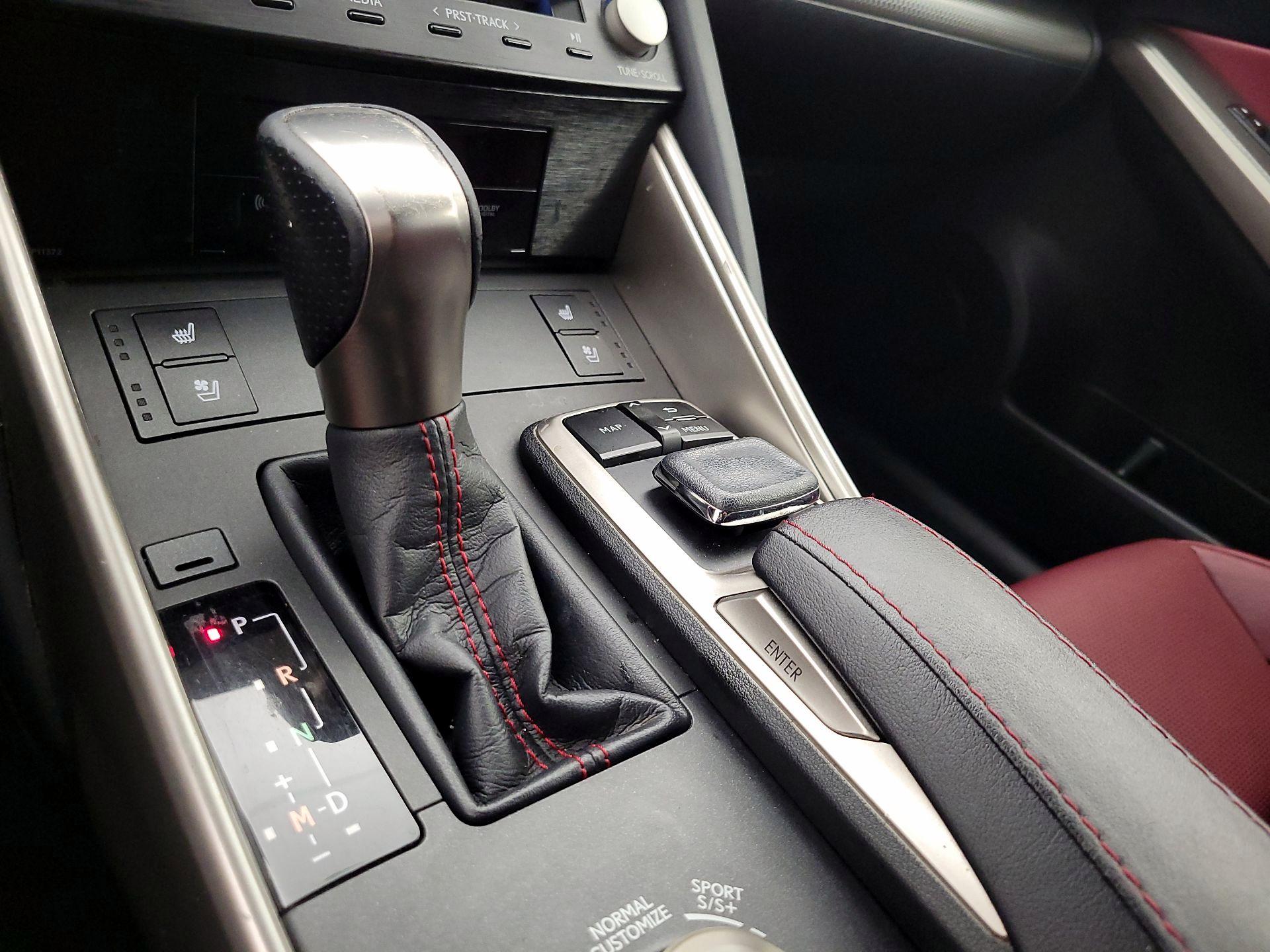 Thumbnail: 2017 Lexus IS - 18