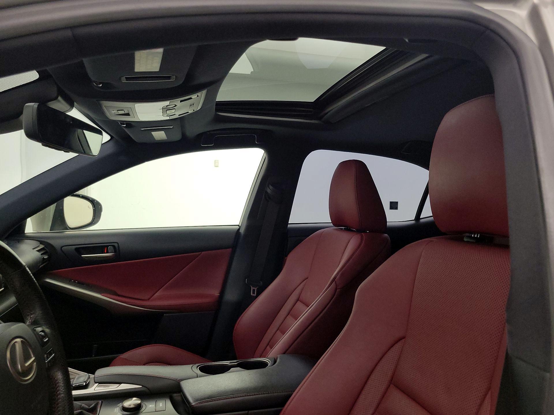 Thumbnail: 2017 Lexus IS - 19