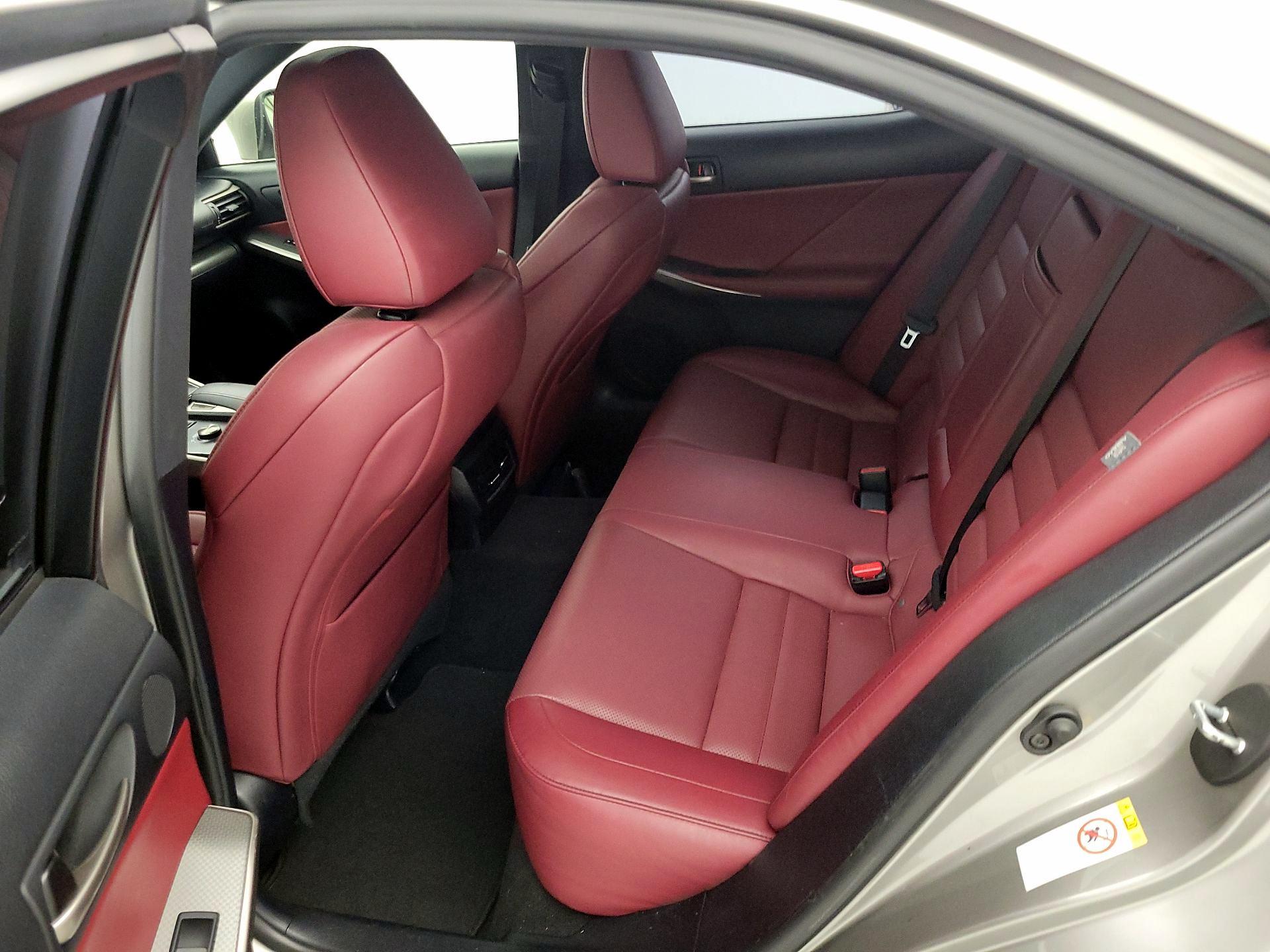 Thumbnail: 2017 Lexus IS - 20