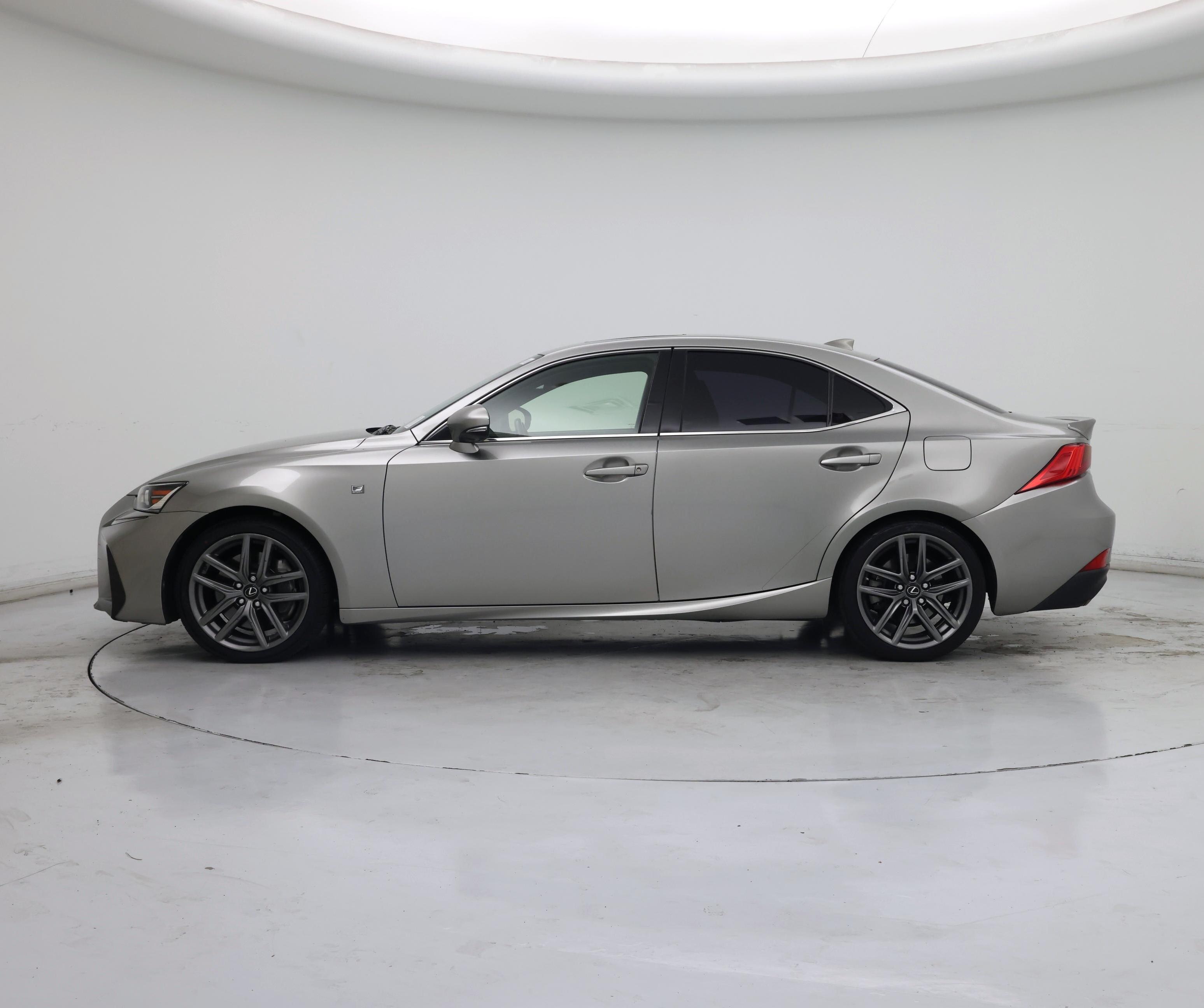 Thumbnail: 2017 Lexus IS - 3