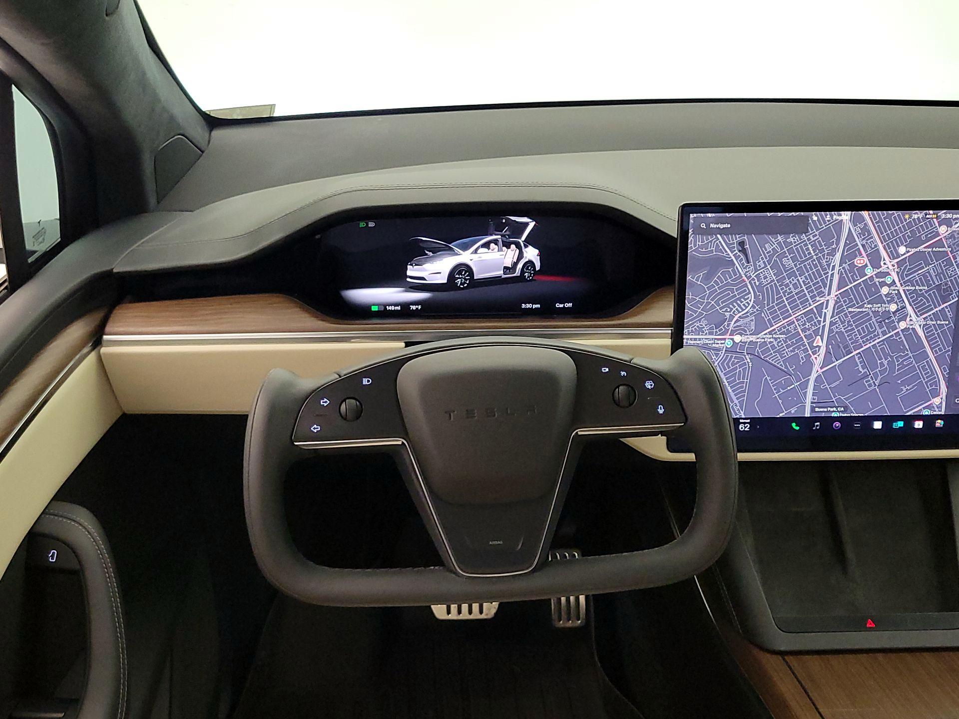 Thumbnail: 2023 Tesla Model X - 10