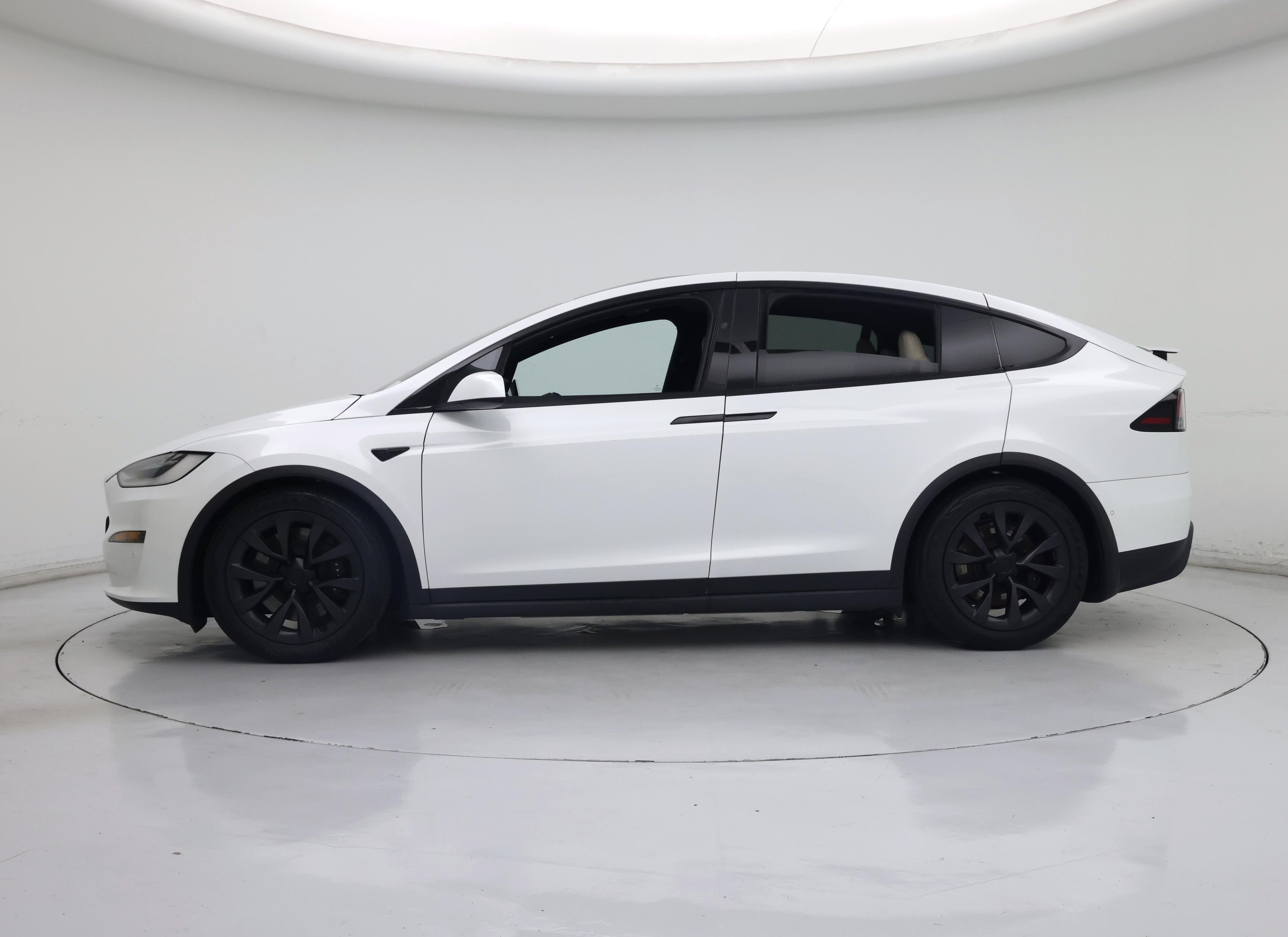 Thumbnail: 2023 Tesla Model X - 3