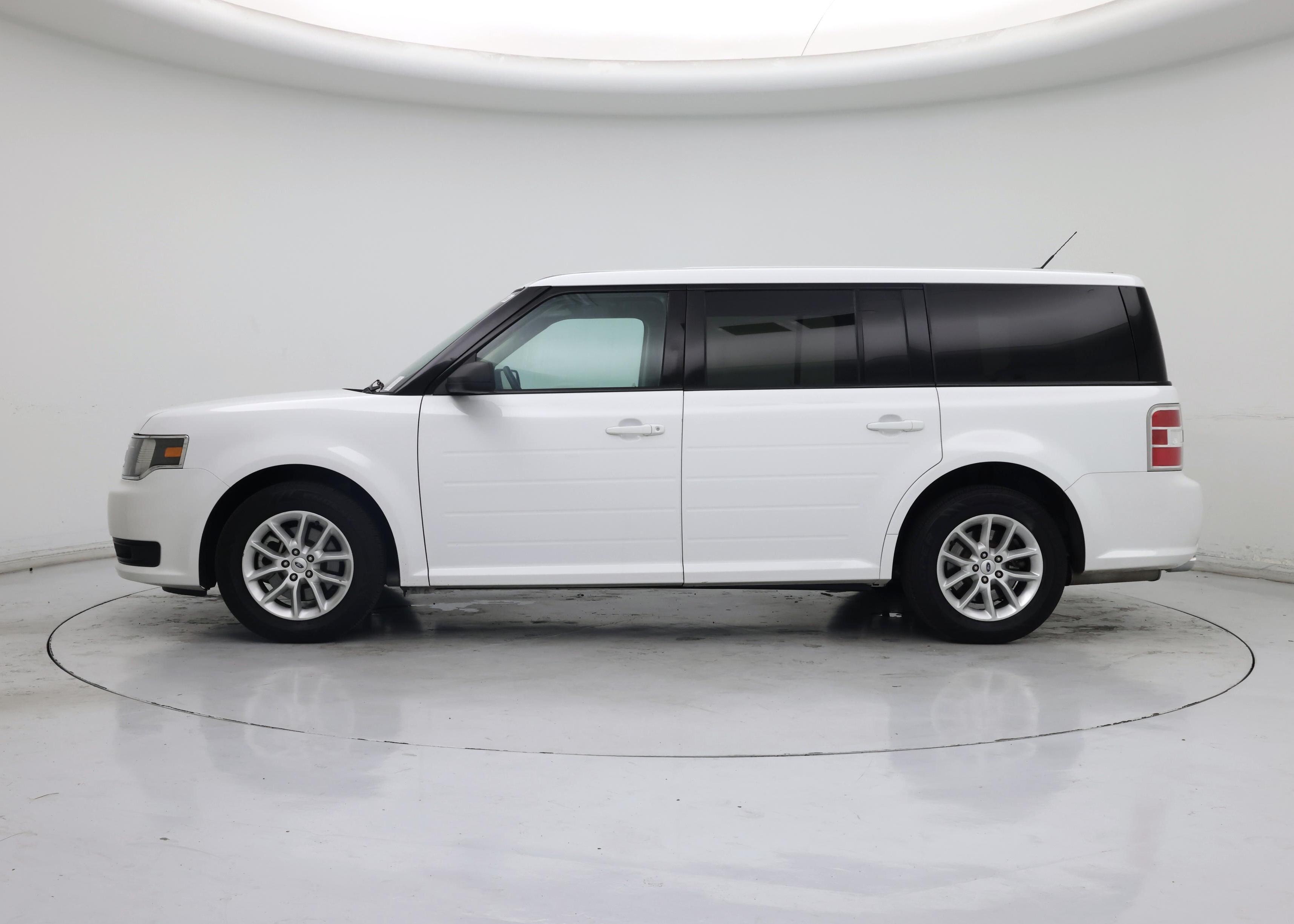 Thumbnail: 2019 Ford Flex - 3