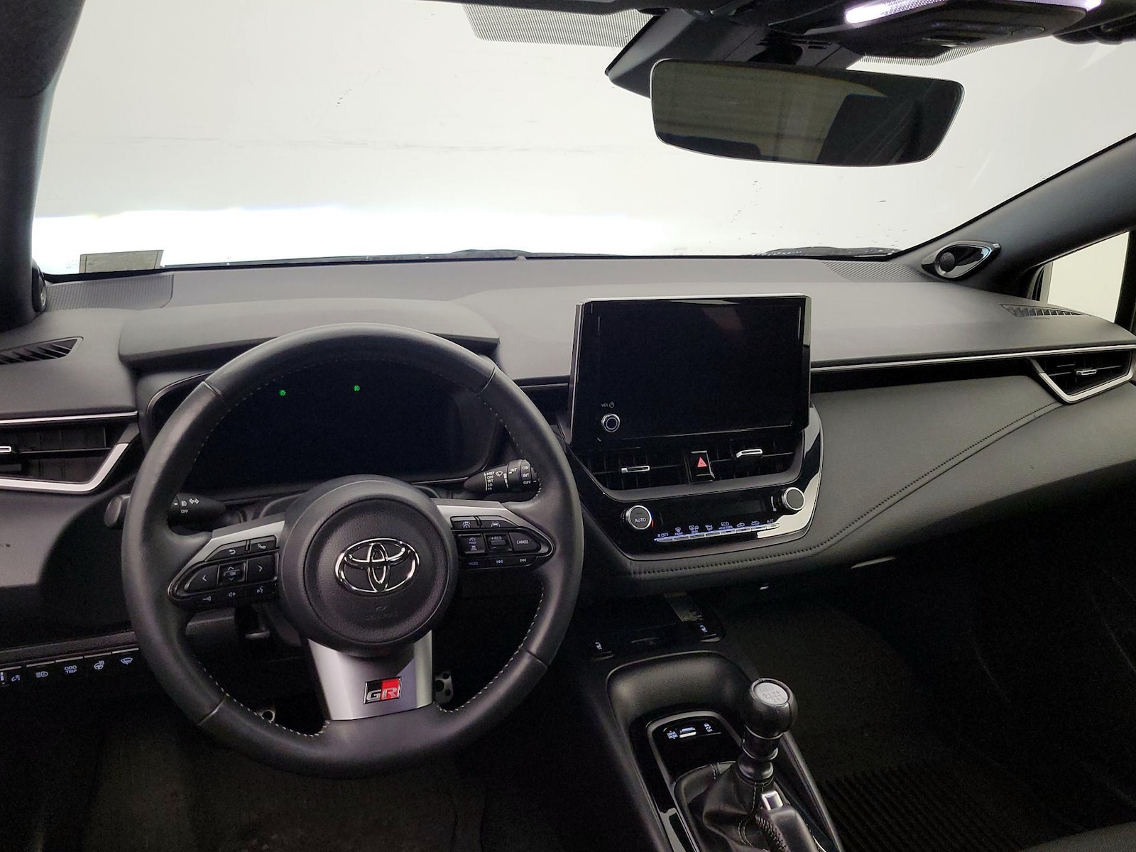 2023 Toyota GR Corolla Core - Photo 10