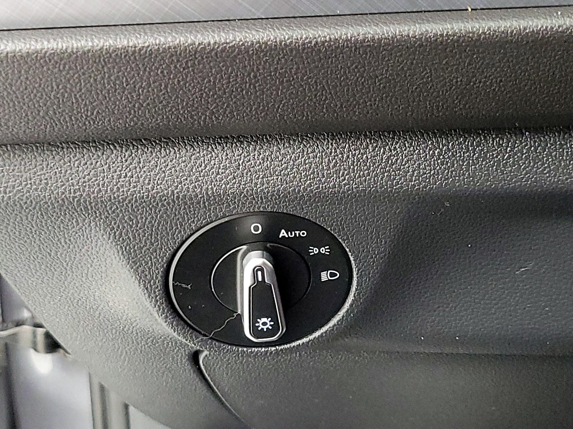 Thumbnail: 2024 Volkswagen Jetta - 13