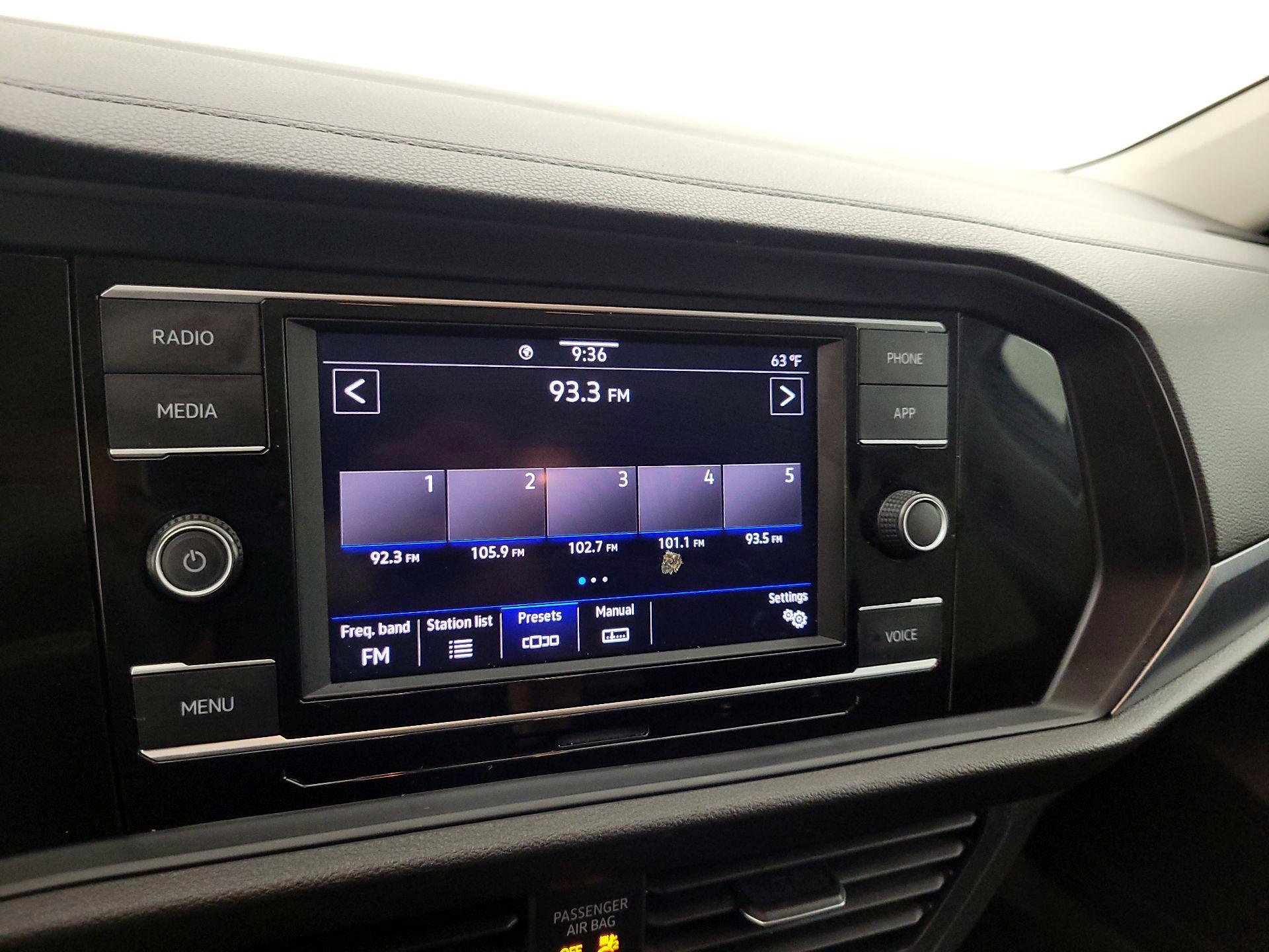 Thumbnail: 2024 Volkswagen Jetta - 15