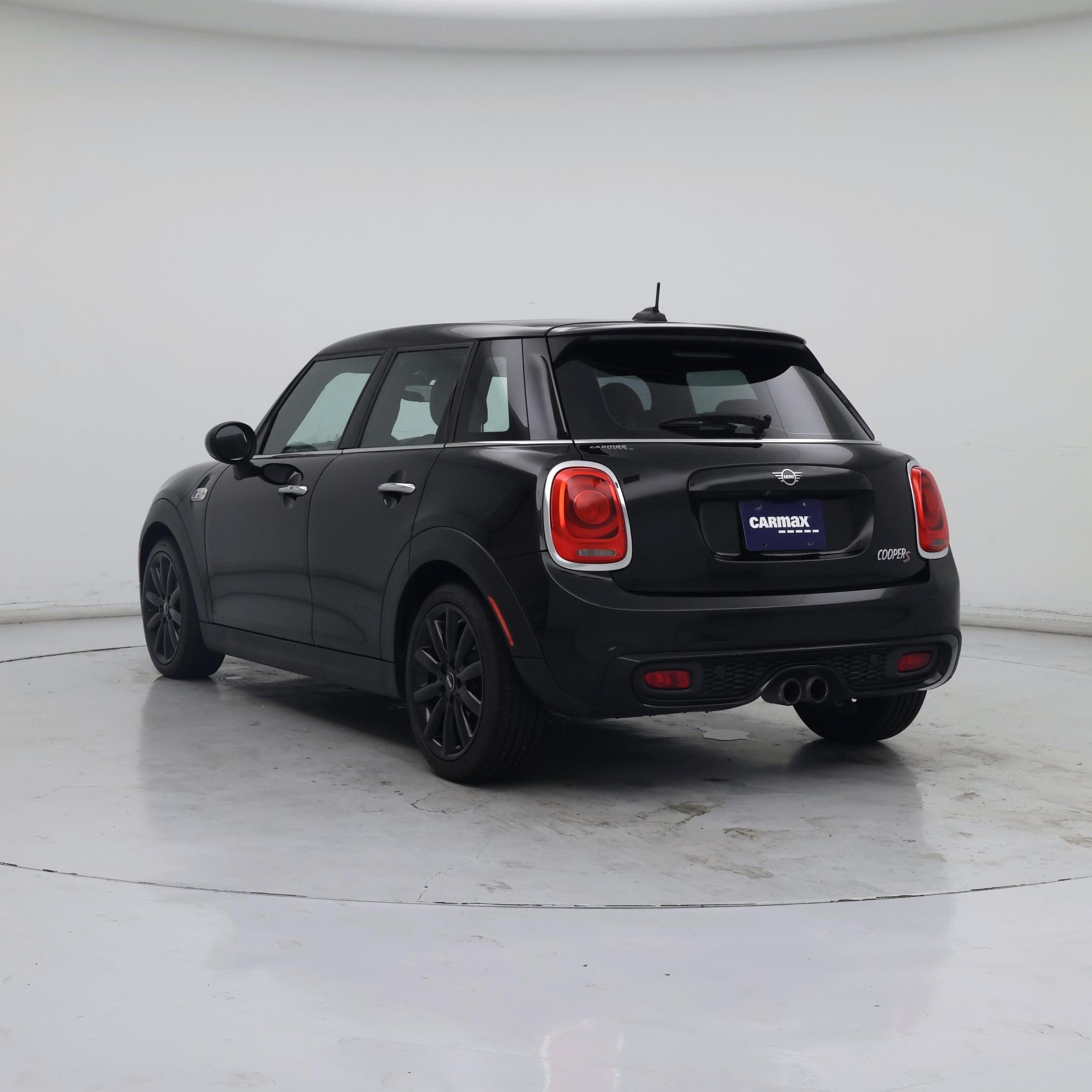 Thumbnail: 2019 MINI Cooper Hardtop - 2
