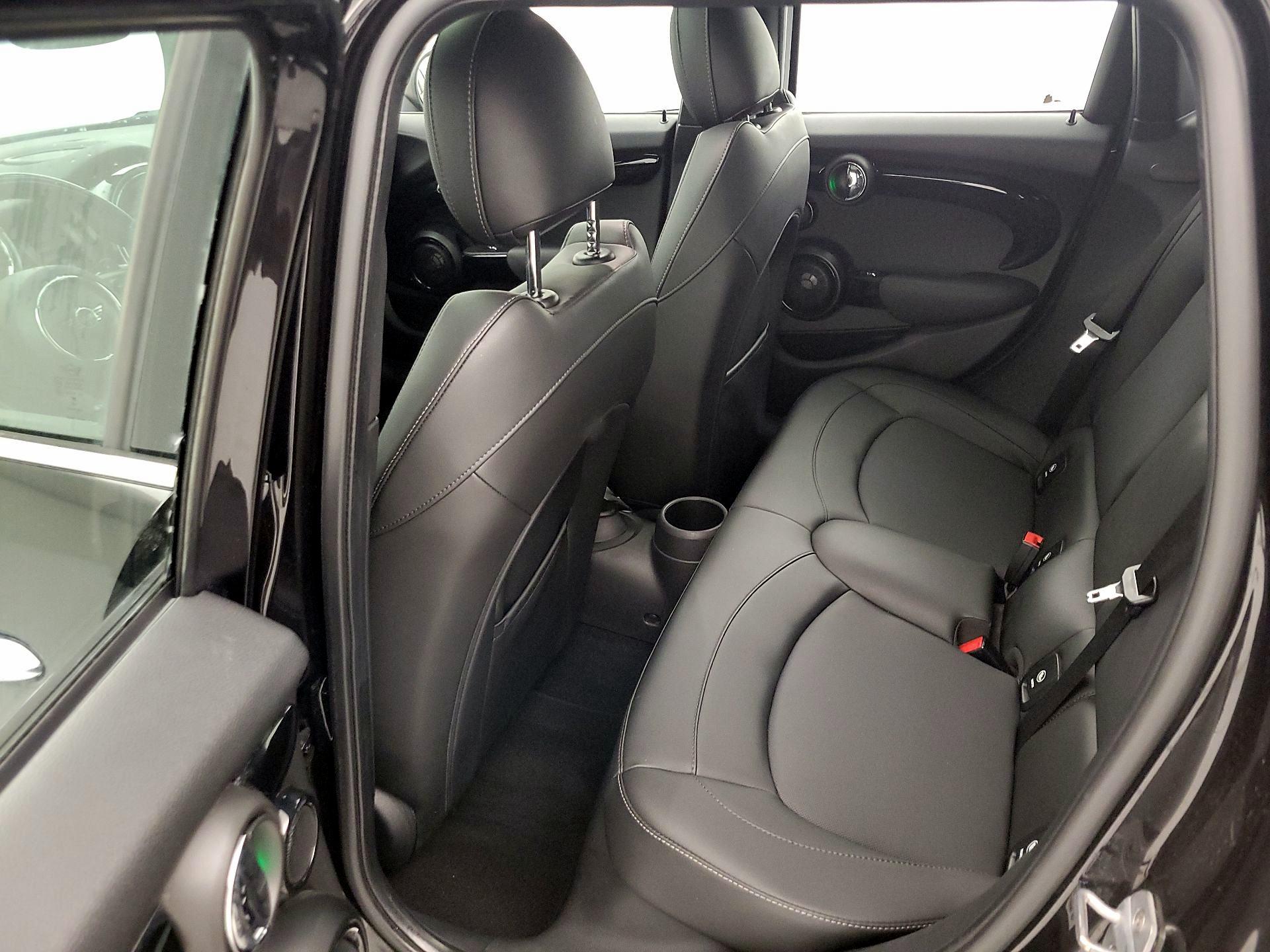 Thumbnail: 2019 MINI Cooper Hardtop - 19