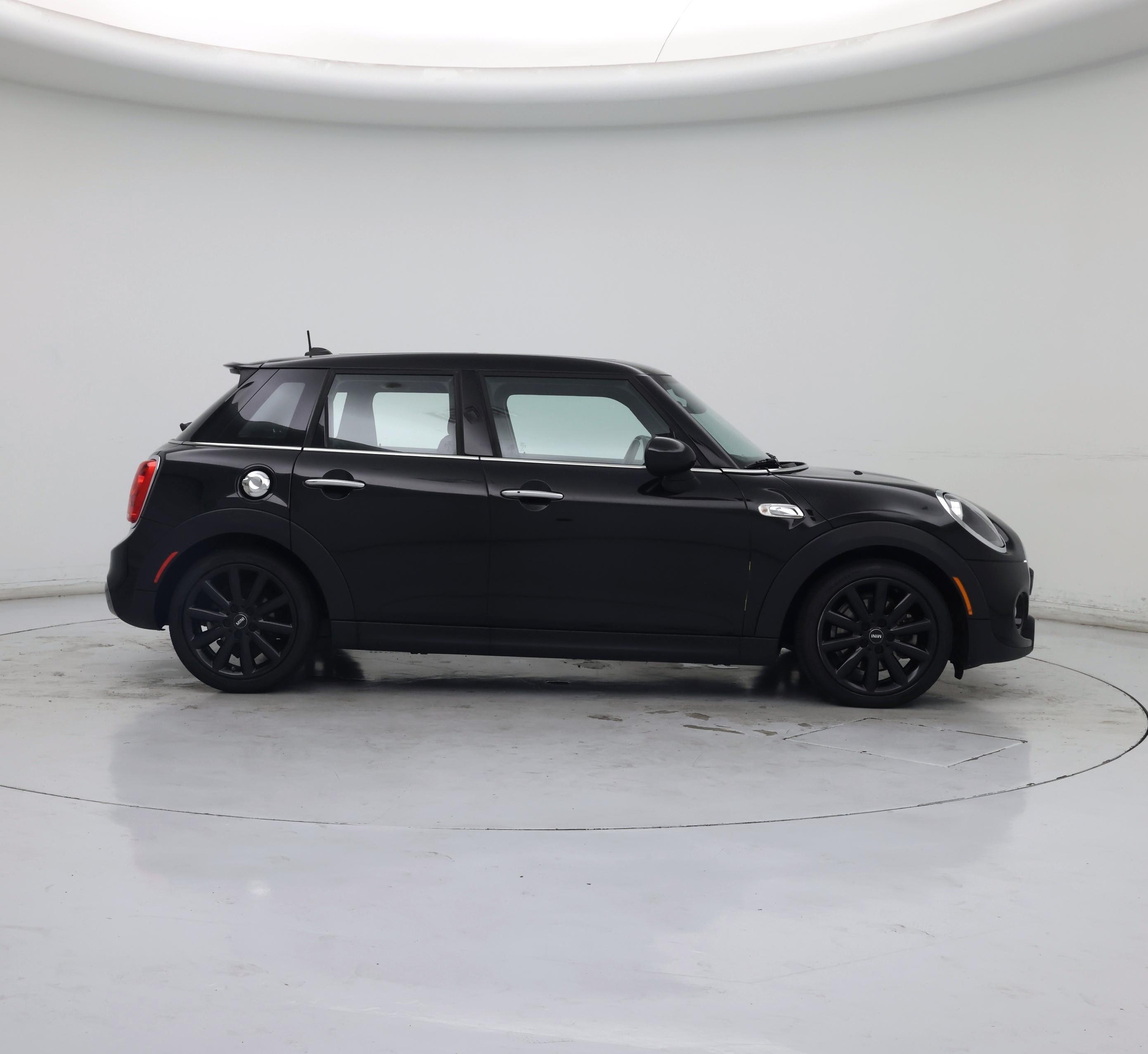 Thumbnail: 2019 MINI Cooper Hardtop - 7
