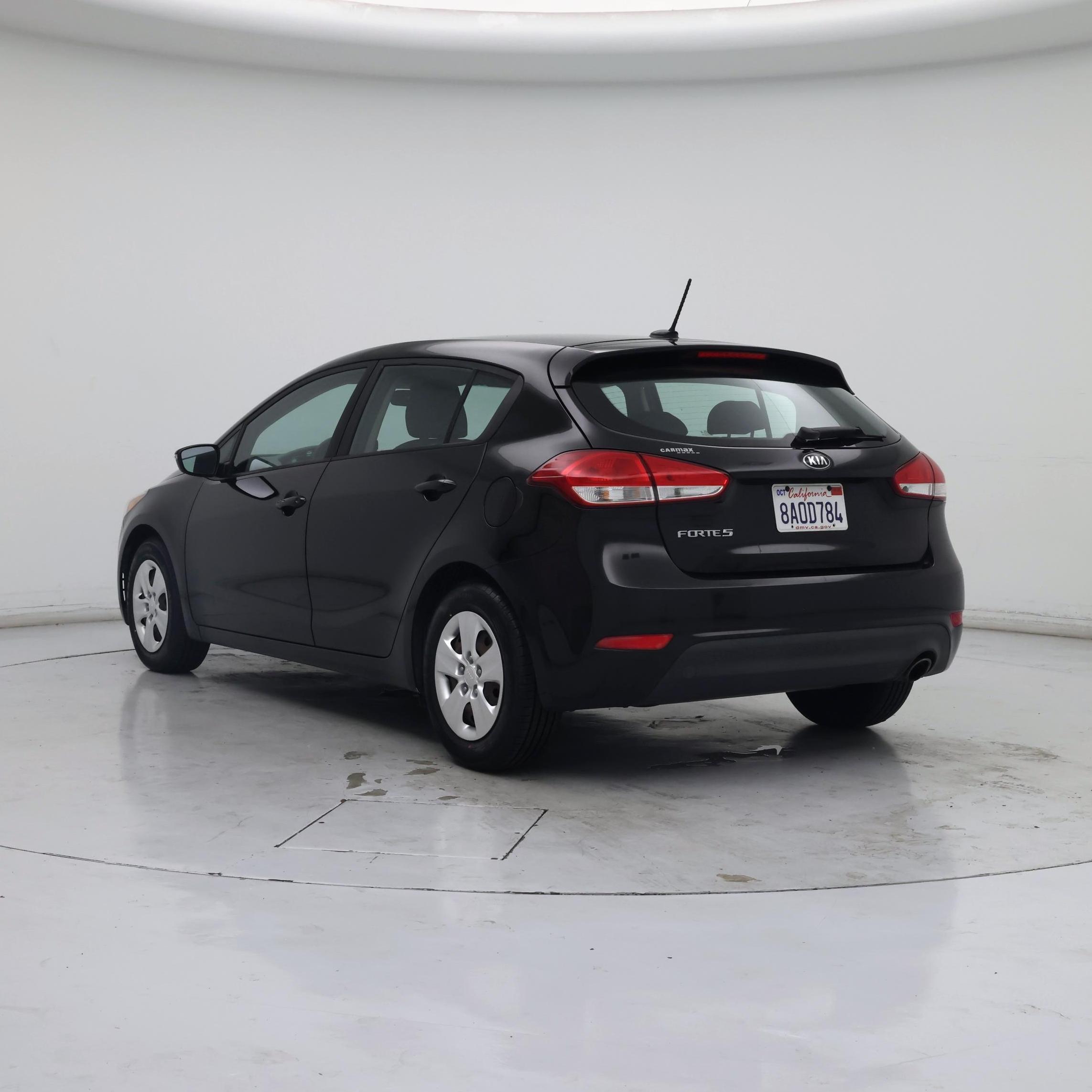 Thumbnail: 2017 Kia Forte - 2