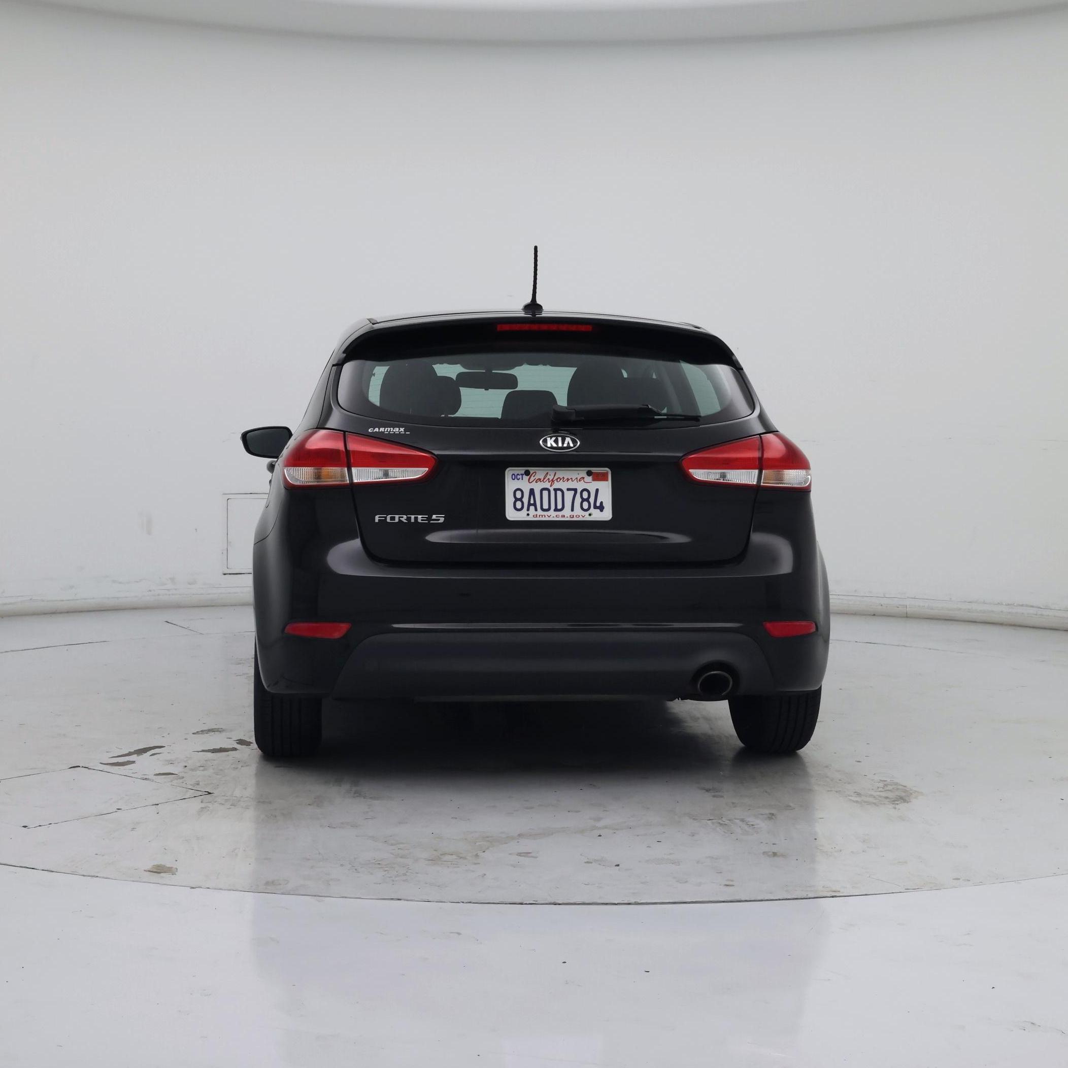 Thumbnail: 2017 Kia Forte - 6